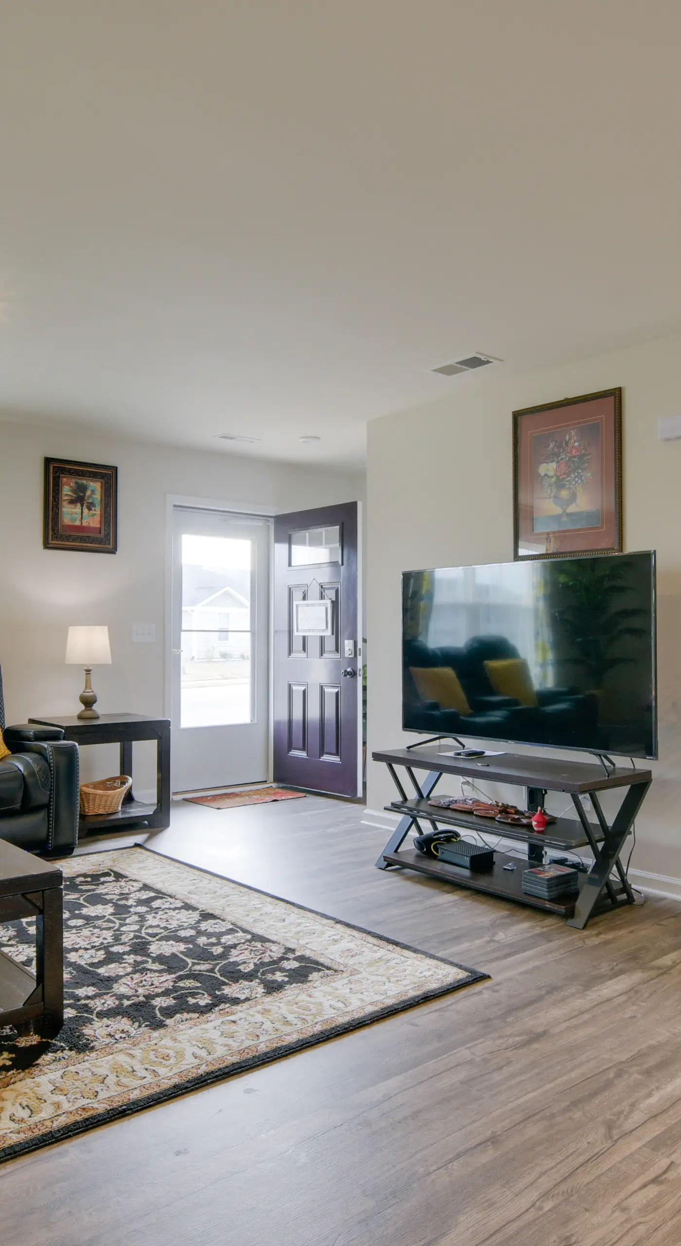 9 Mi to Duke University: Spacious Home w/ Yard!