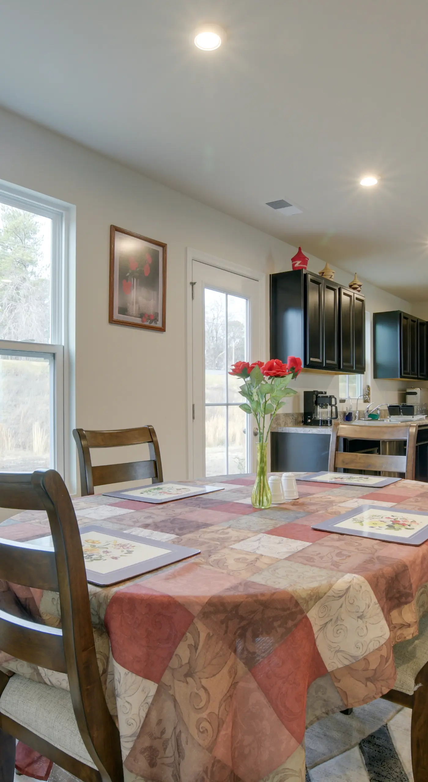 9 Mi to Duke University: Spacious Home w/ Yard!