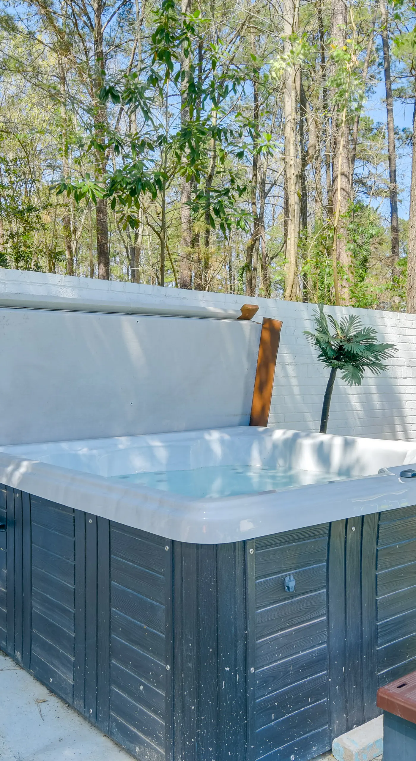 7 Mi to Dtwn Durham: Home w/ Hot Tub & Game Room!