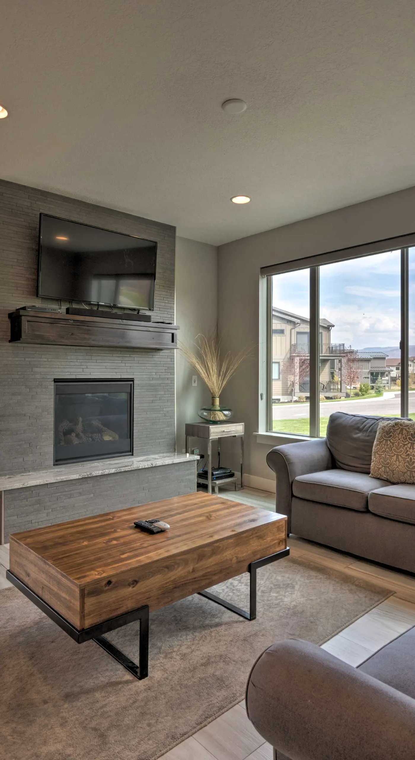 Modern Huntsville Resort Retreat w/ Deck & Hot Tub