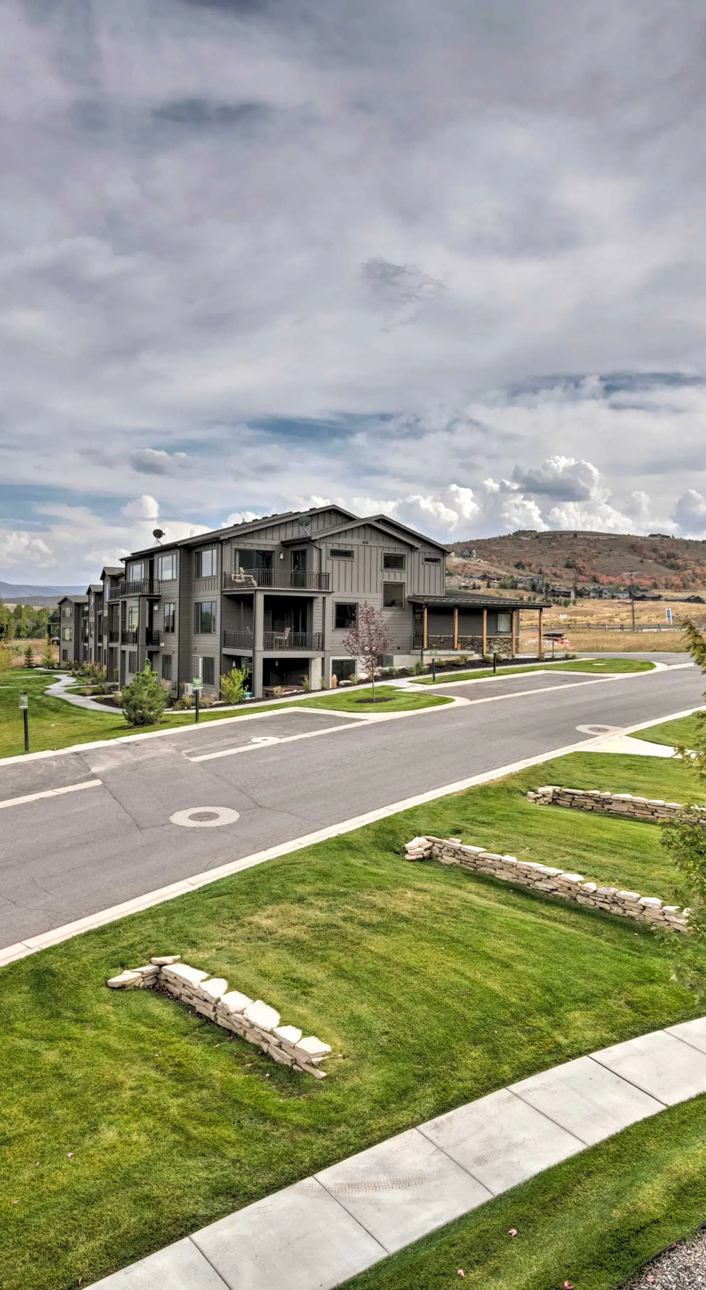 Modern Huntsville Resort Retreat w/ Deck & Hot Tub