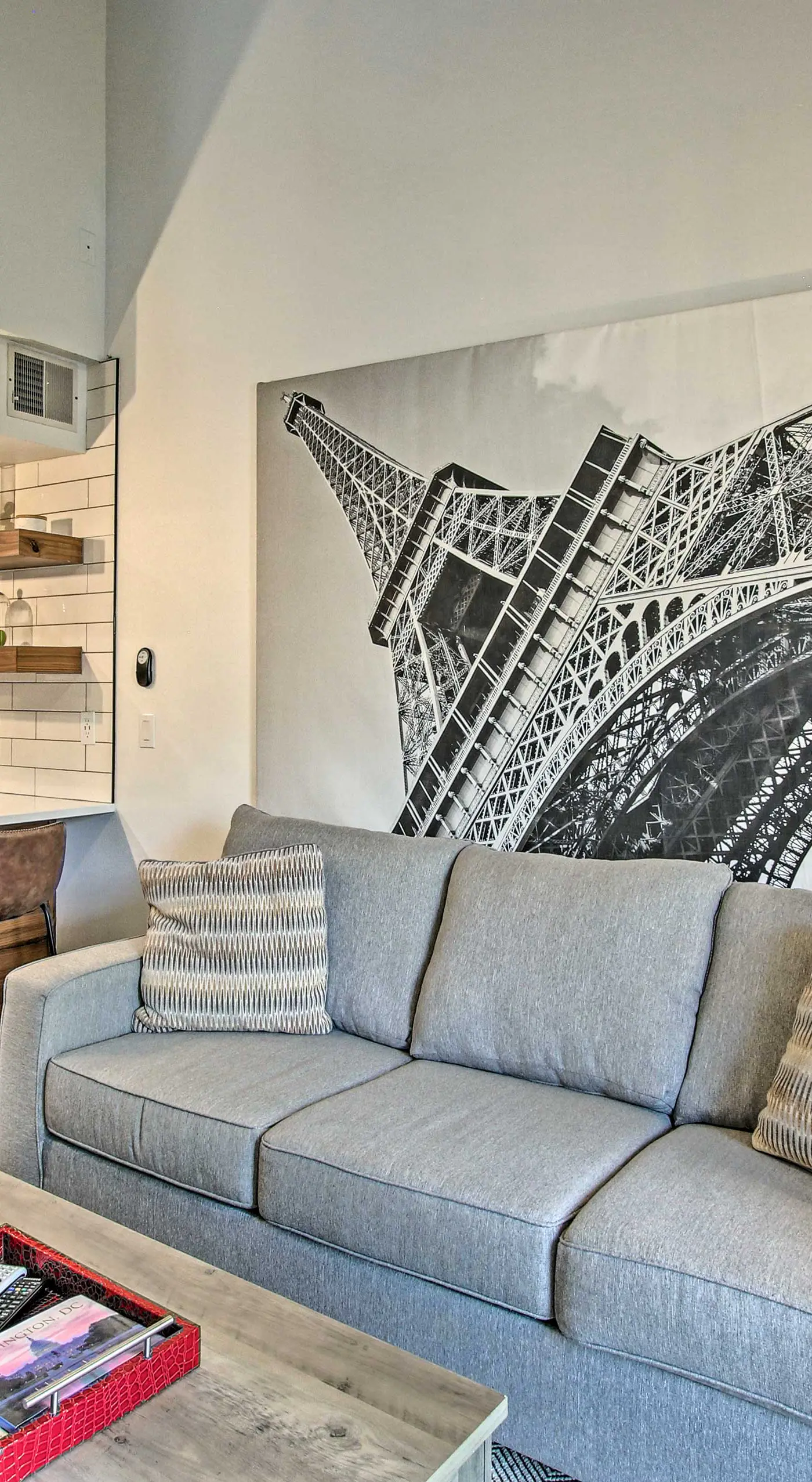 Contemporary Family Condo by Pineview Reservoir!