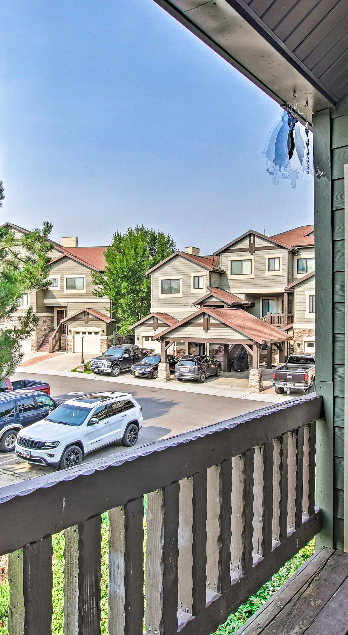 Contemporary Family Condo by Pineview Reservoir!