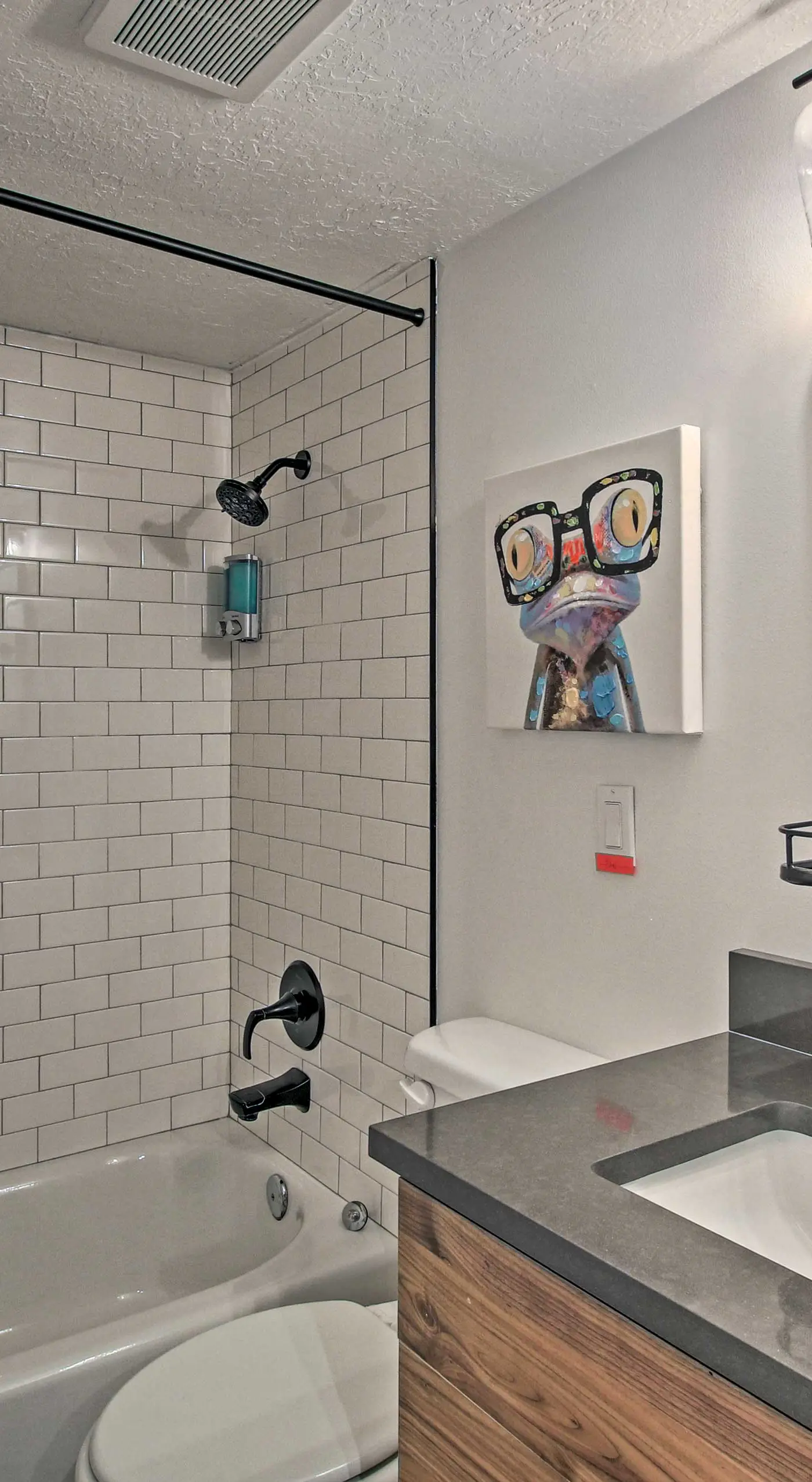 Contemporary Family Condo by Pineview Reservoir!