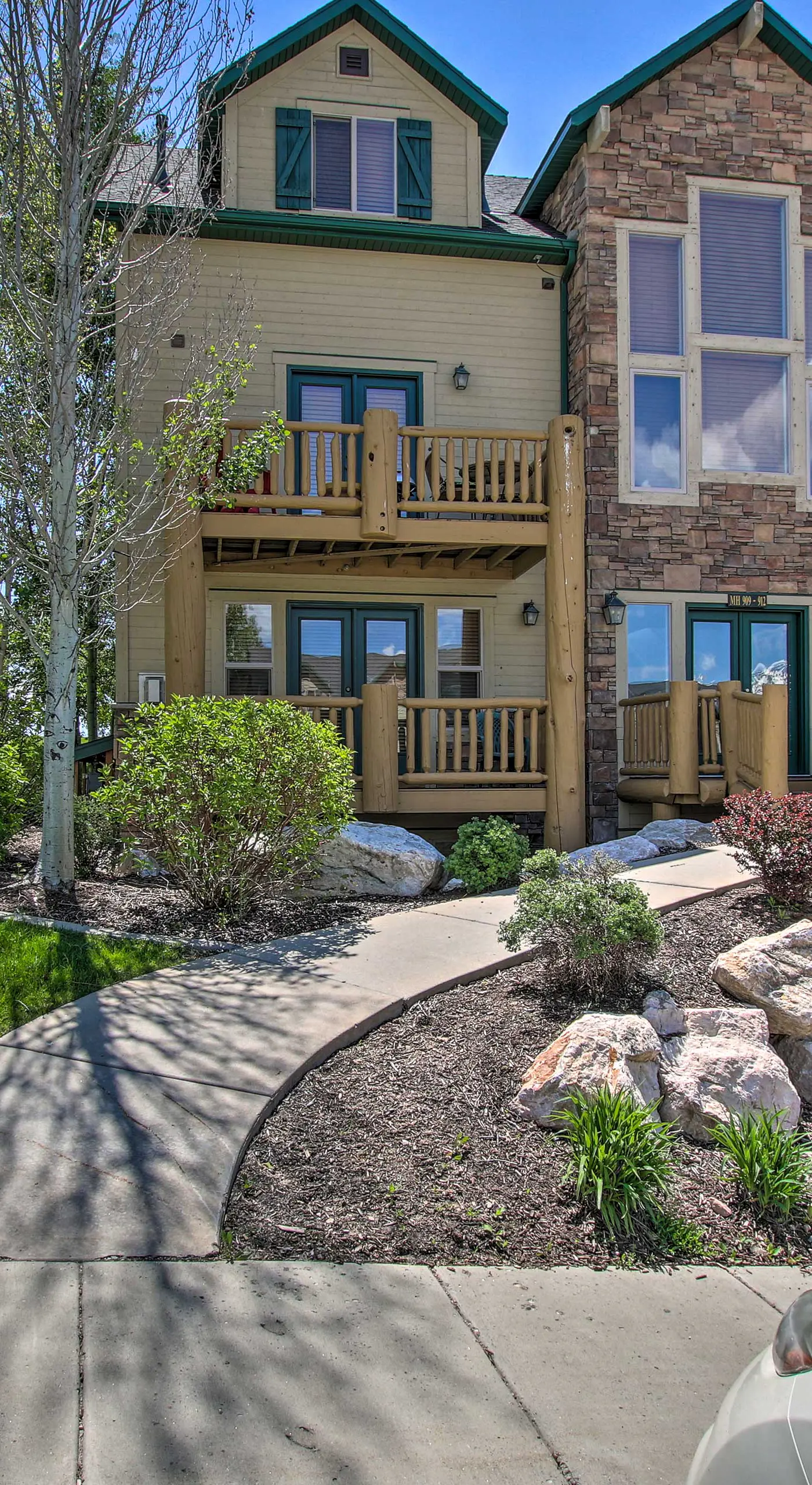 2-Condo Property w/ Mtn Views by Golf & Ski Resort