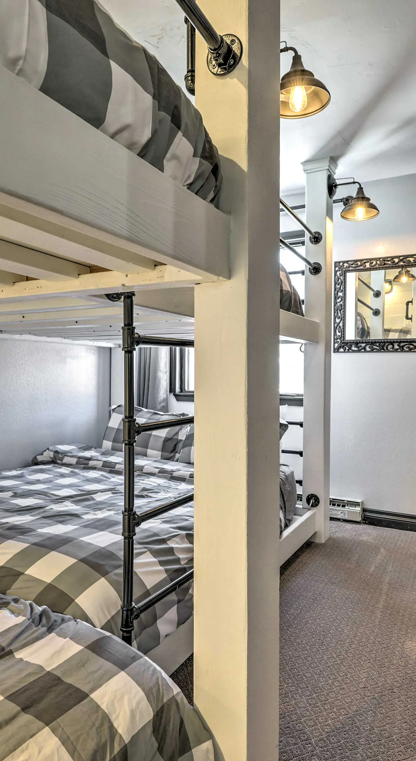 ‘The Bunk House’ - Ski-In/Ski-Out at Giant Steps!
