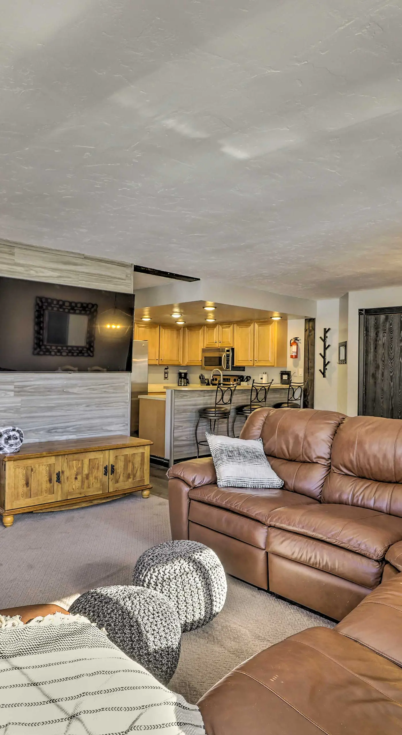‘The Bunk House’ - Ski-In/Ski-Out at Giant Steps!