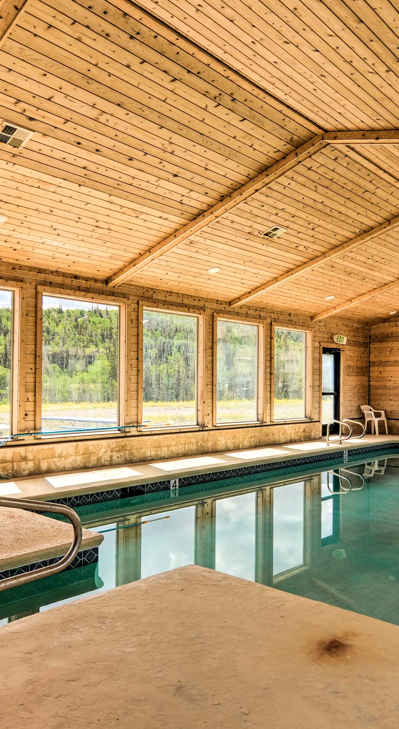 1/2 Mi to Brian Head Resort! Mtn-View Condo