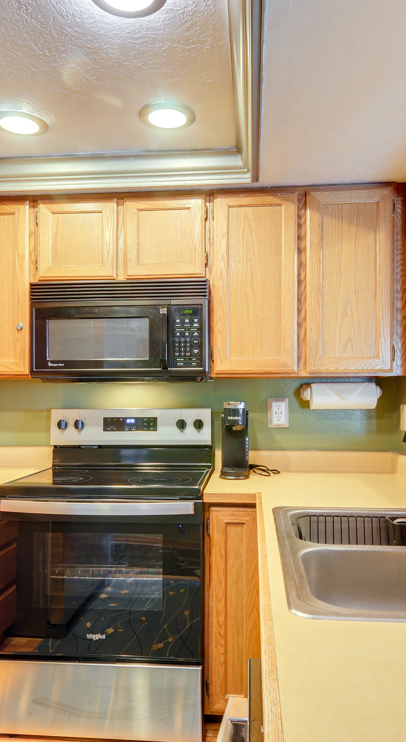 1/2 Mi to Brian Head Resort! Mtn-View Condo