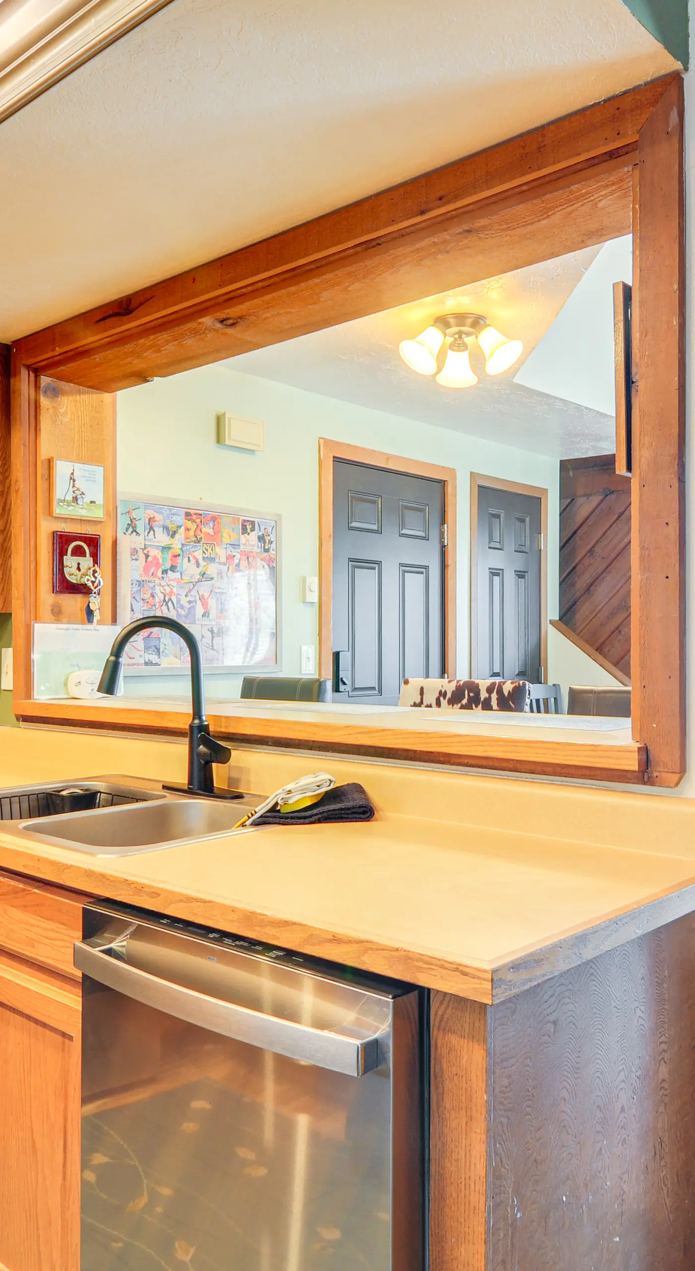 1/2 Mi to Brian Head Resort! Mtn-View Condo
