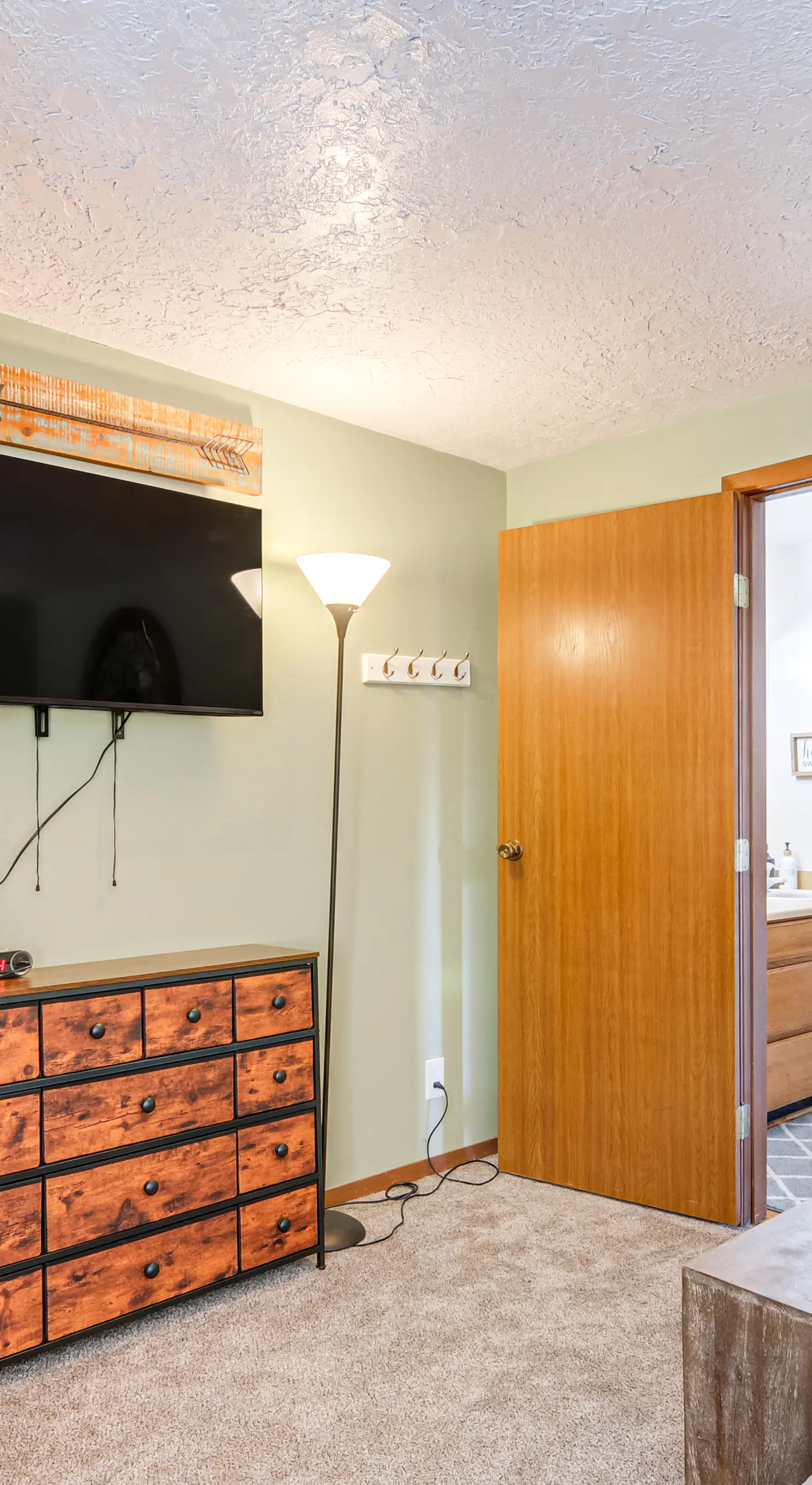 1/2 Mi to Brian Head Resort! Mtn-View Condo