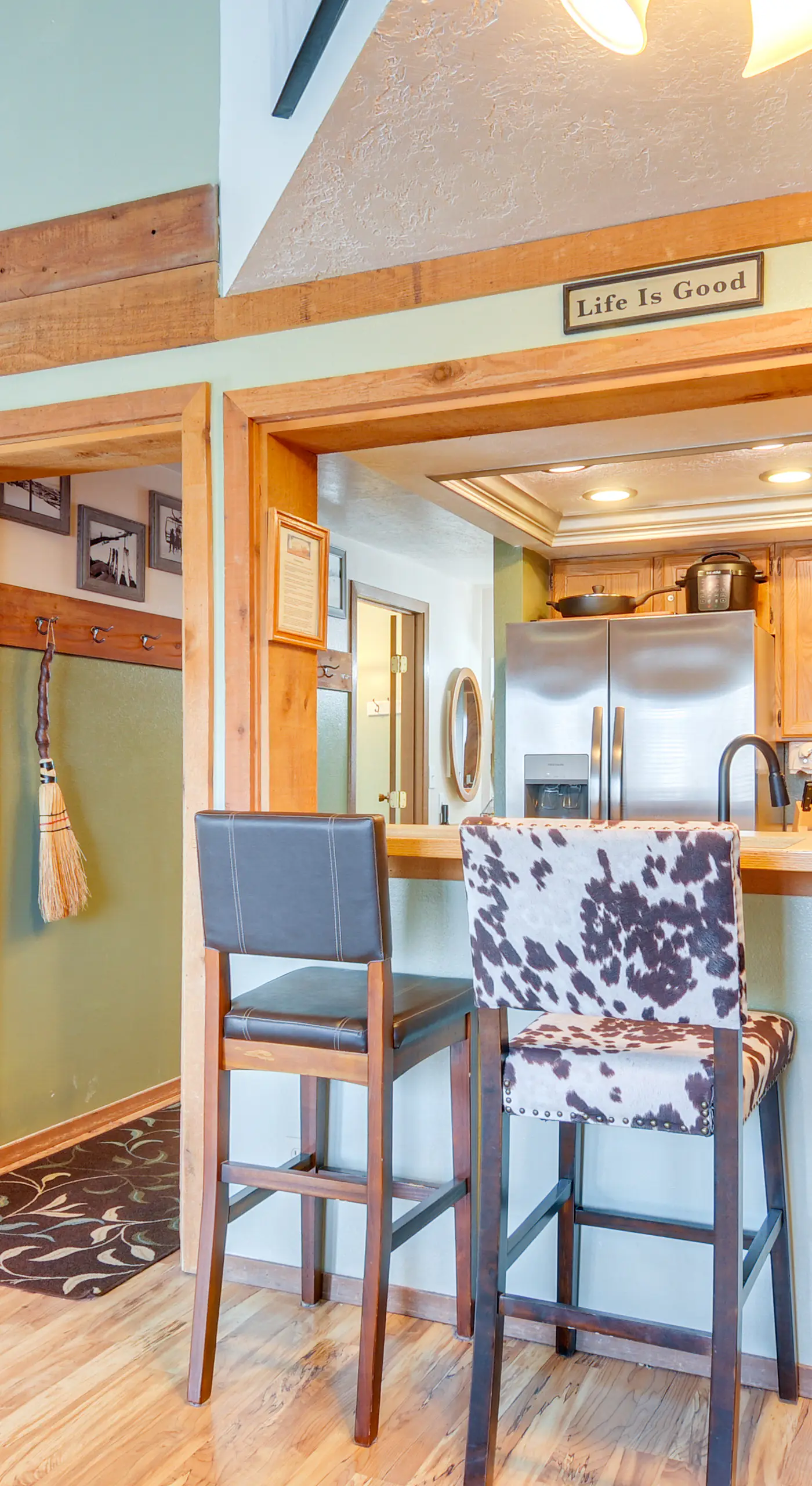1/2 Mi to Brian Head Resort! Mtn-View Condo