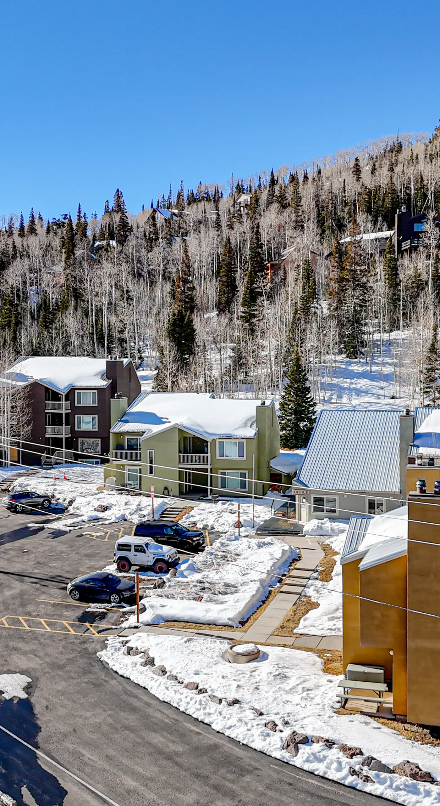 Walk to Giant Steps: Mtn Retreat w/ Hot Tub Access