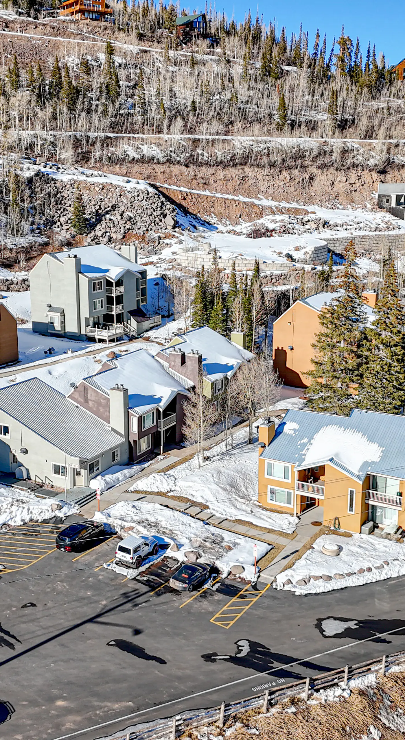 Walk to Giant Steps: Mtn Retreat w/ Hot Tub Access