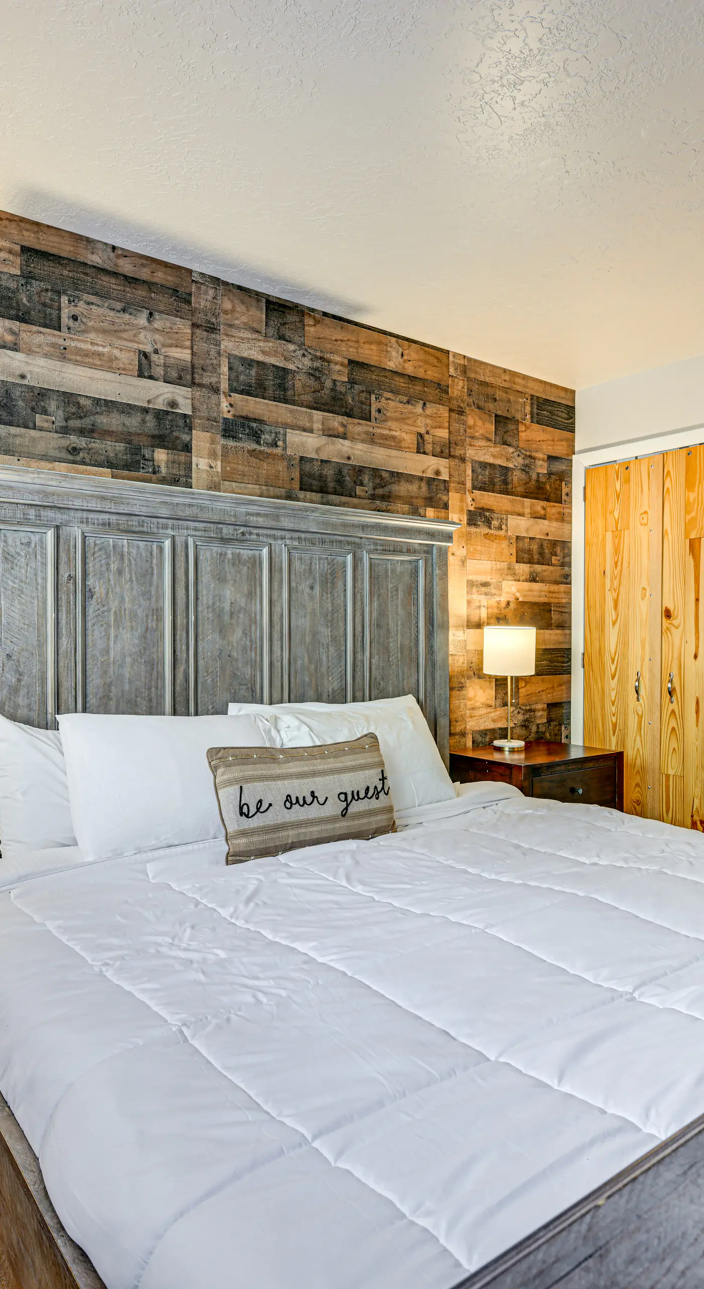 Walk to Giant Steps: Mtn Retreat w/ Hot Tub Access