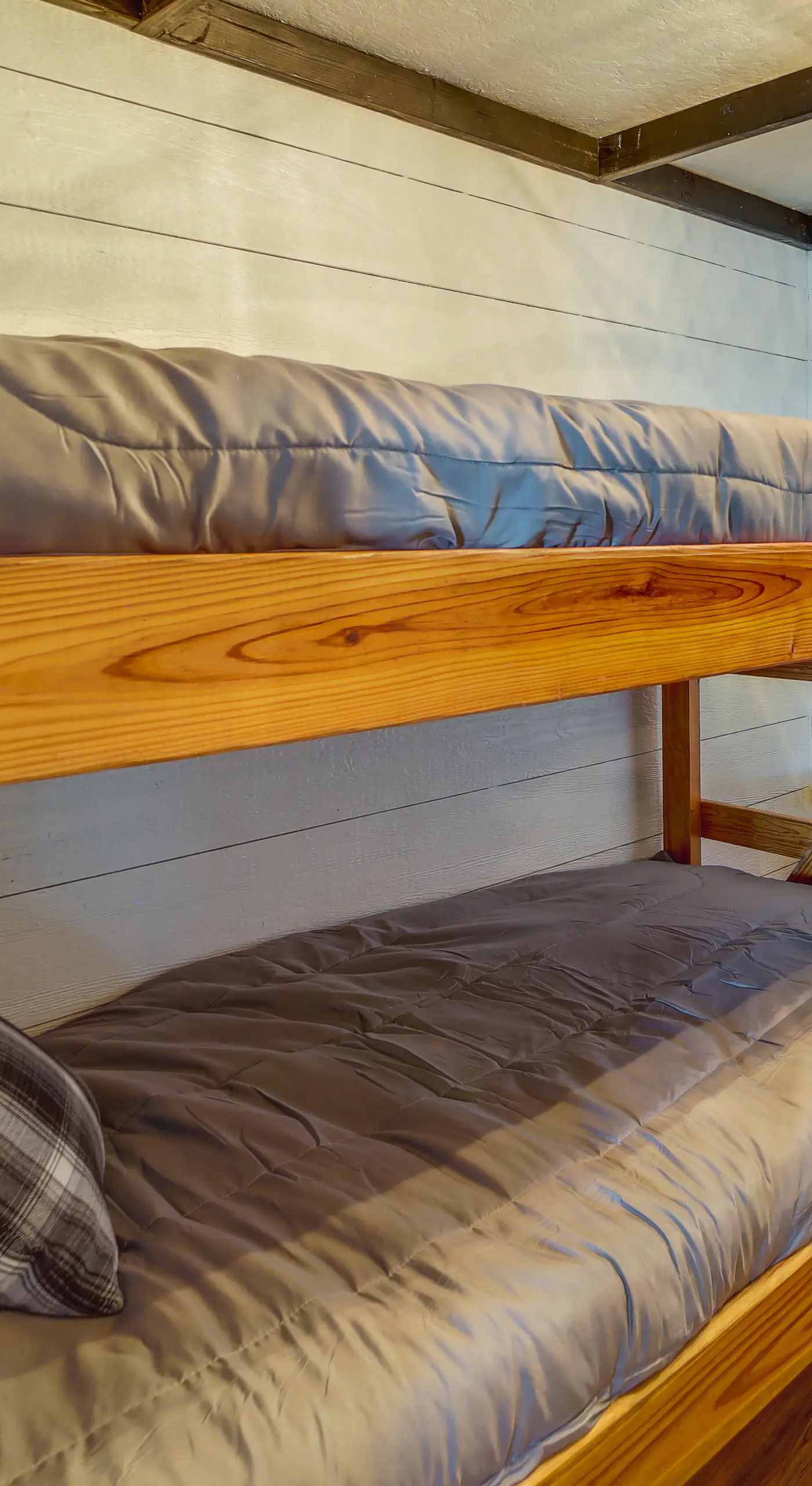 Private Hot Tub & Dock: Lakefront Grove Retreat!
