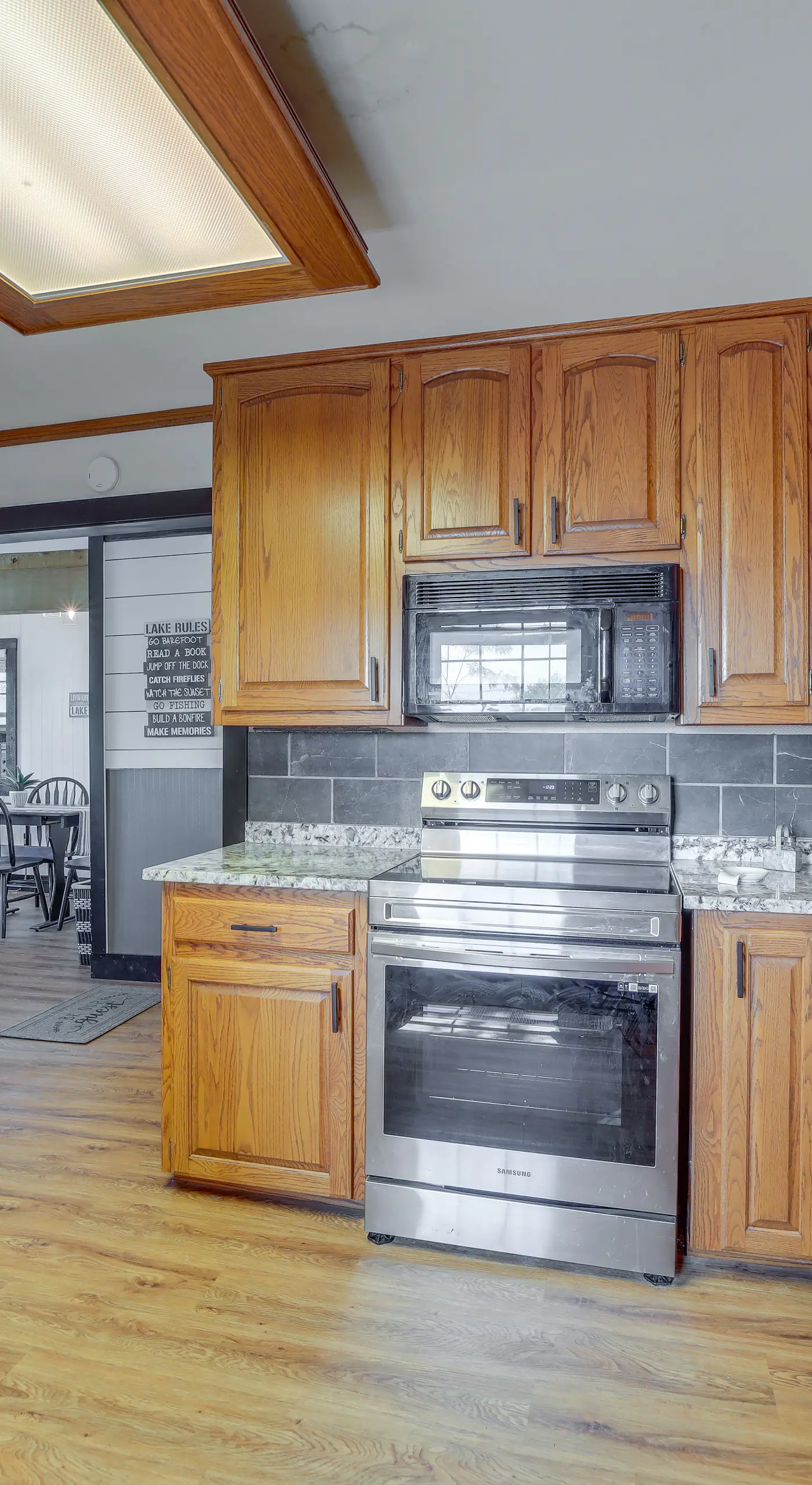 Private Hot Tub & Dock: Lakefront Grove Retreat!