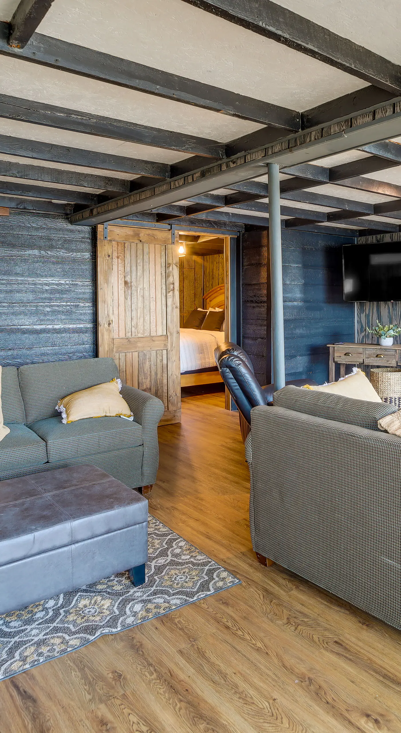 Private Hot Tub & Dock: Lakefront Grove Retreat!