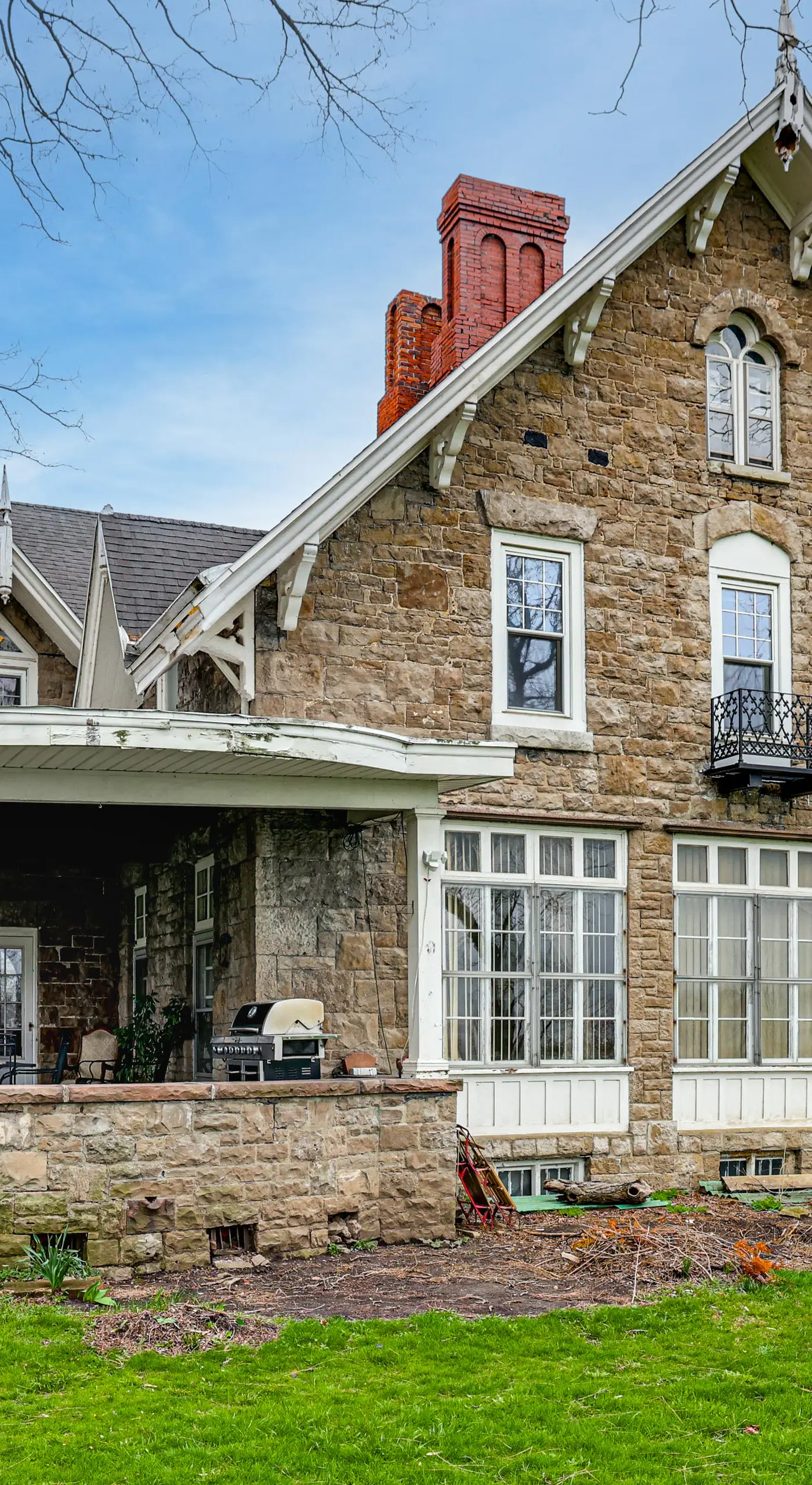 Historic Victorian Cottage, 1 Mi to Niagara Falls
