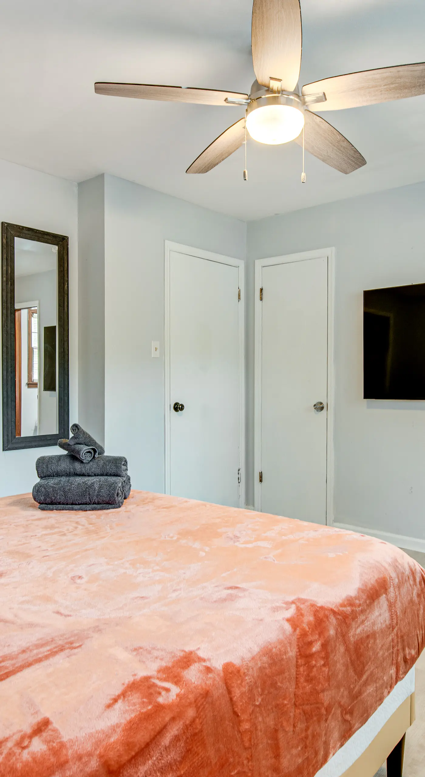 6 Mi to Airport: Riverdale Home w/ Private Pool!