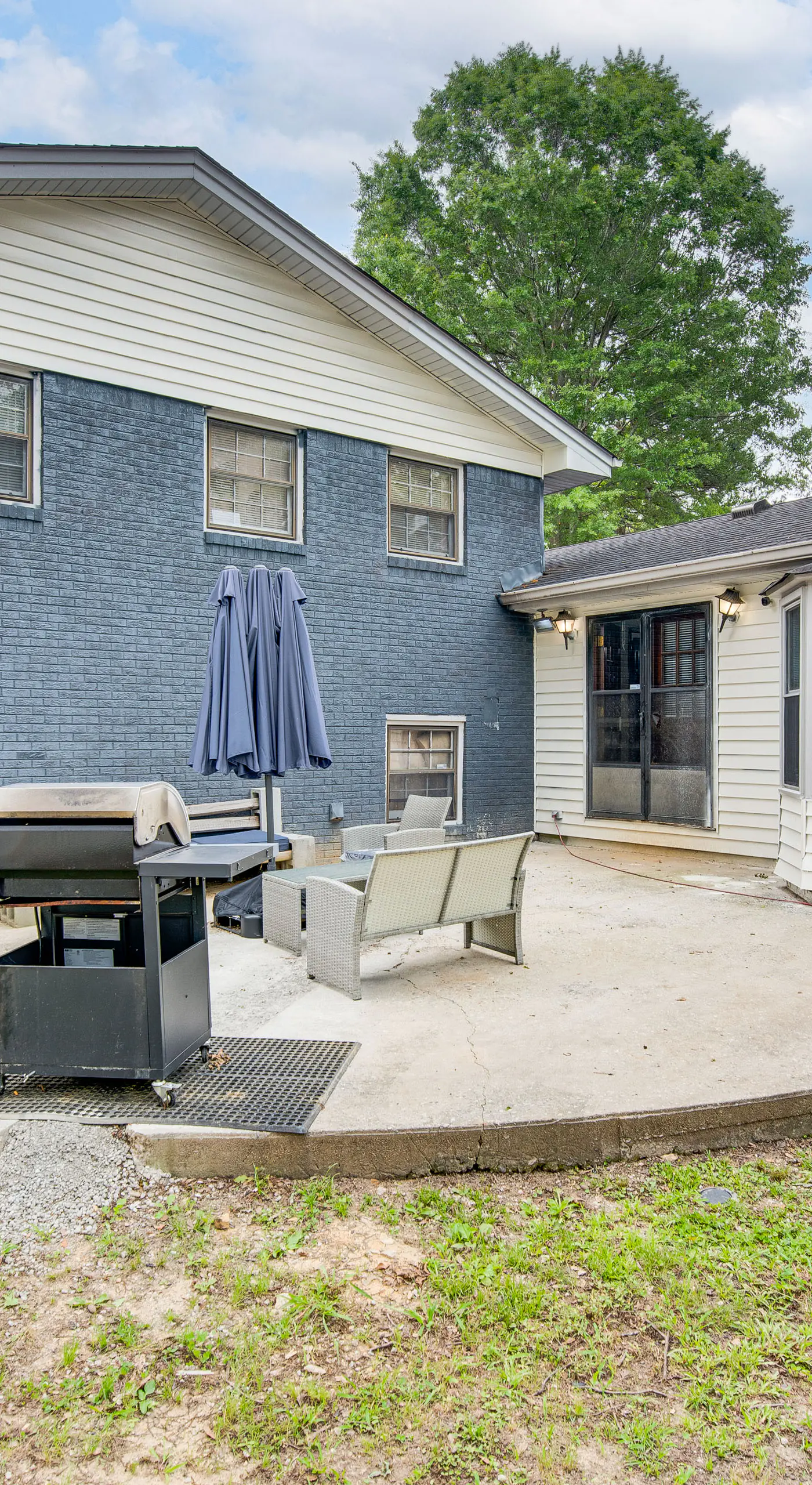 6 Mi to Airport: Riverdale Home w/ Private Pool!