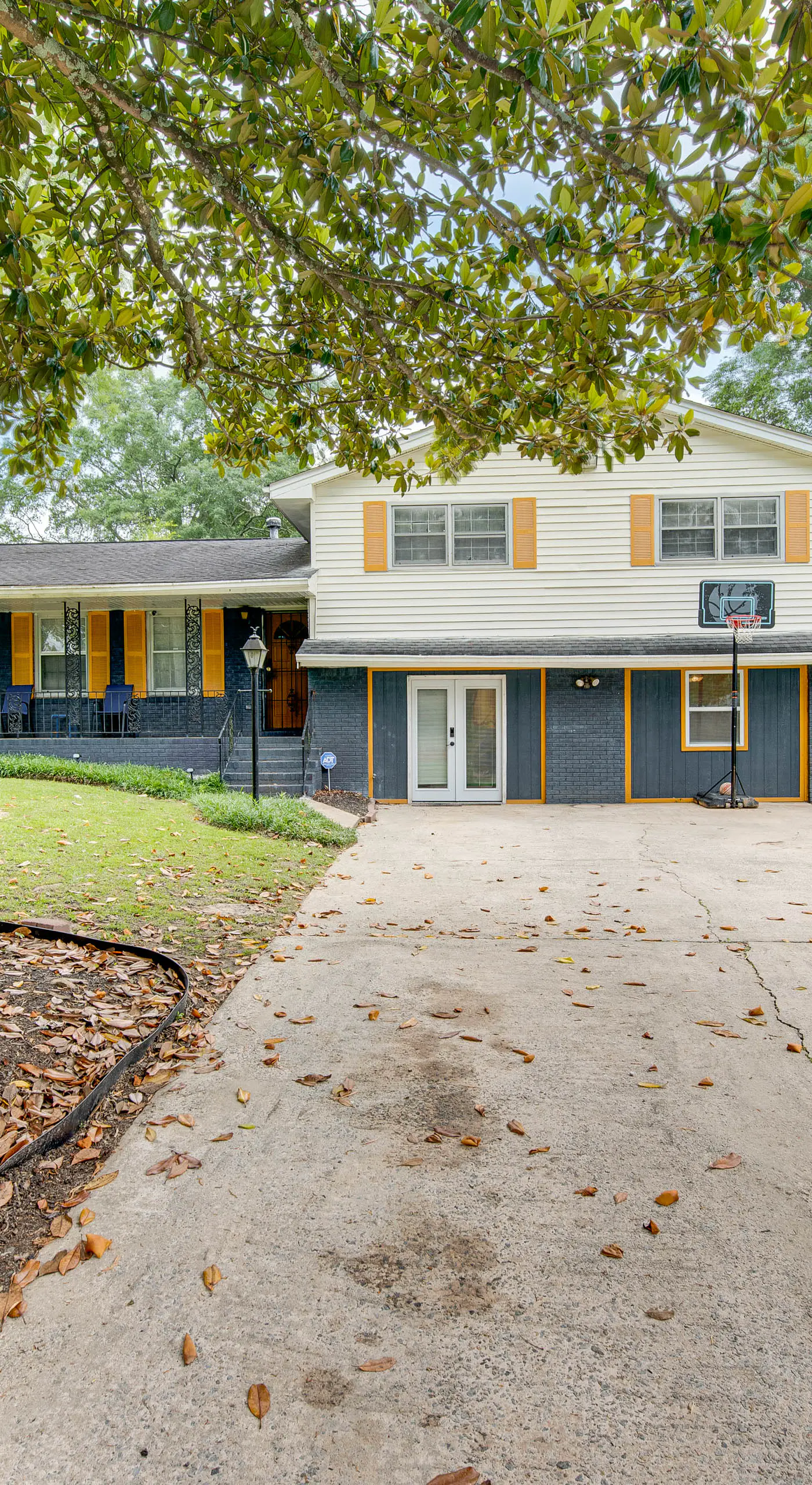 6 Mi to Airport: Riverdale Home w/ Private Pool!