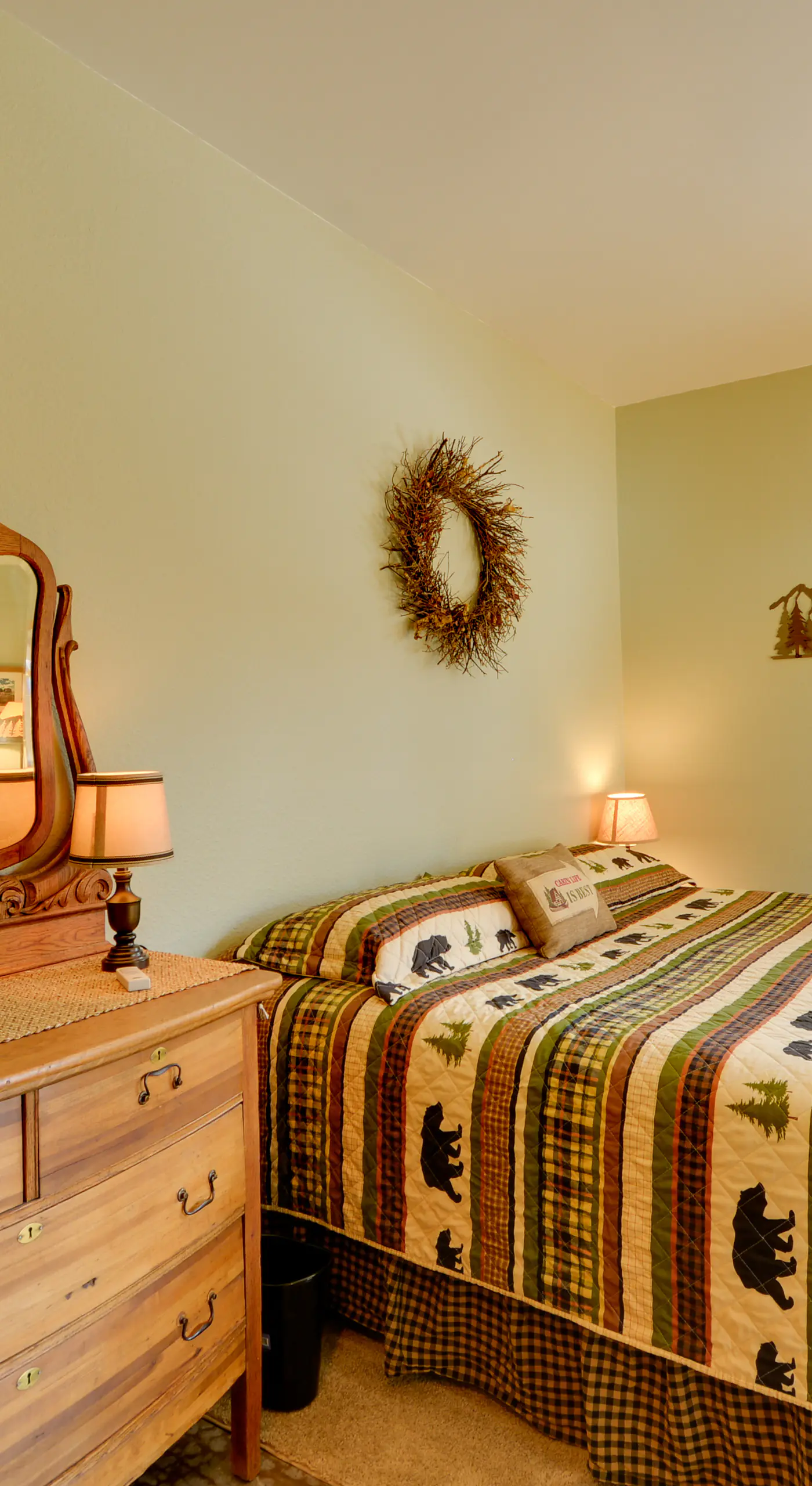 Red Lodge Retreat w/ Hot Tub: 3 Blocks to Downtown