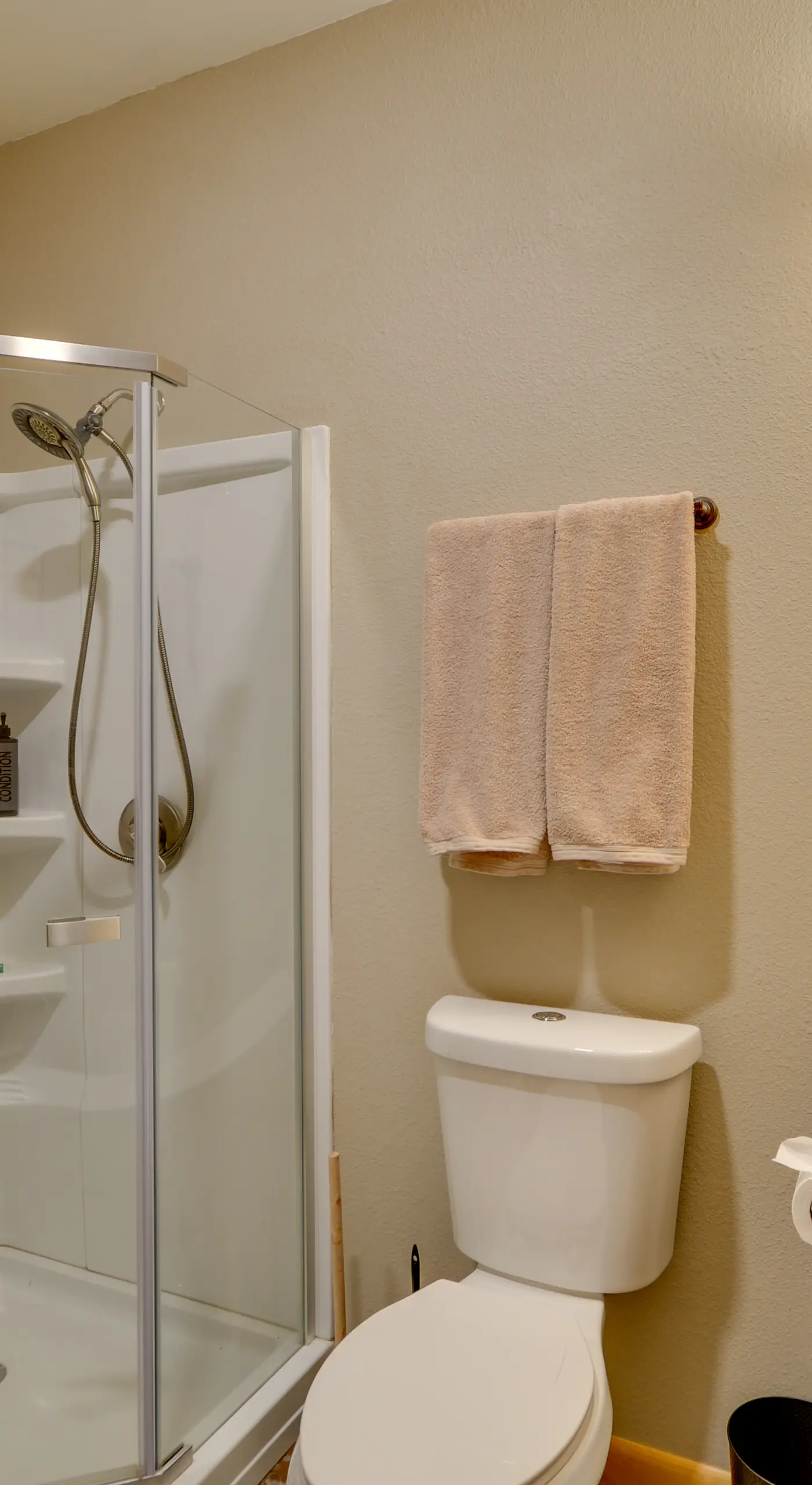 Red Lodge Retreat w/ Hot Tub: 3 Blocks to Downtown