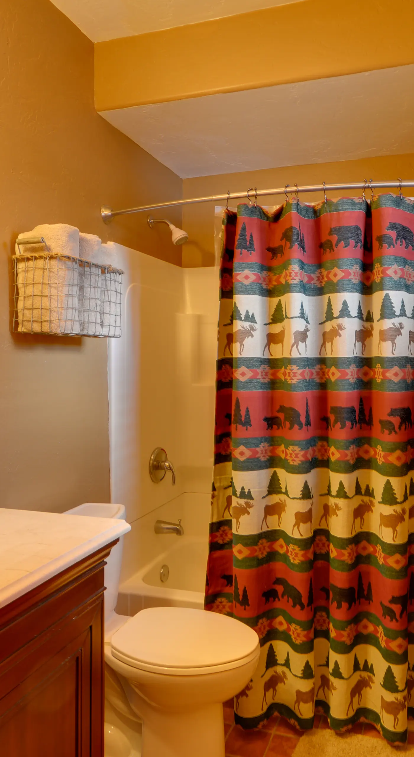 Red Lodge Retreat w/ Hot Tub: 3 Blocks to Downtown