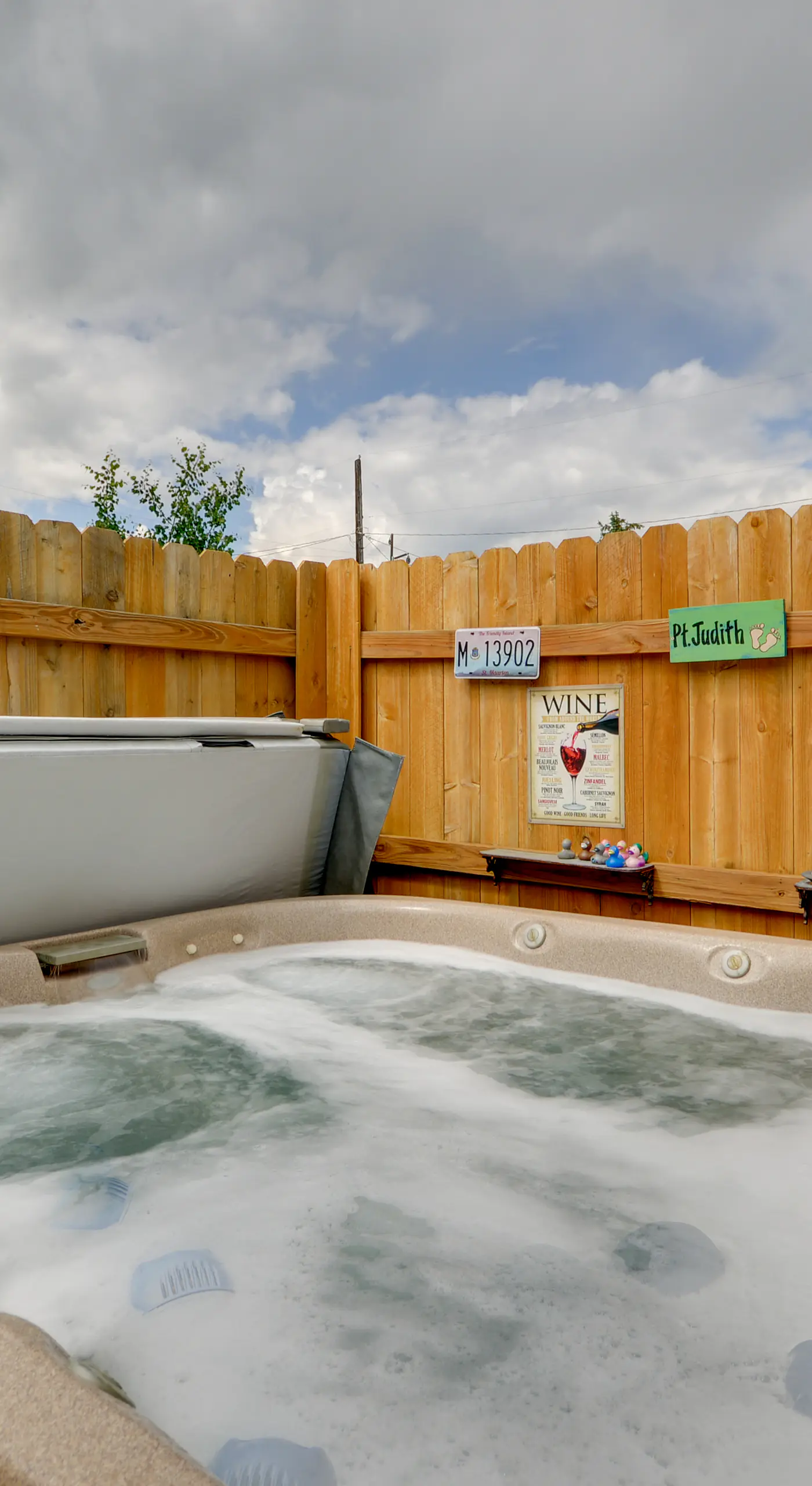 Red Lodge Retreat w/ Hot Tub: 3 Blocks to Downtown