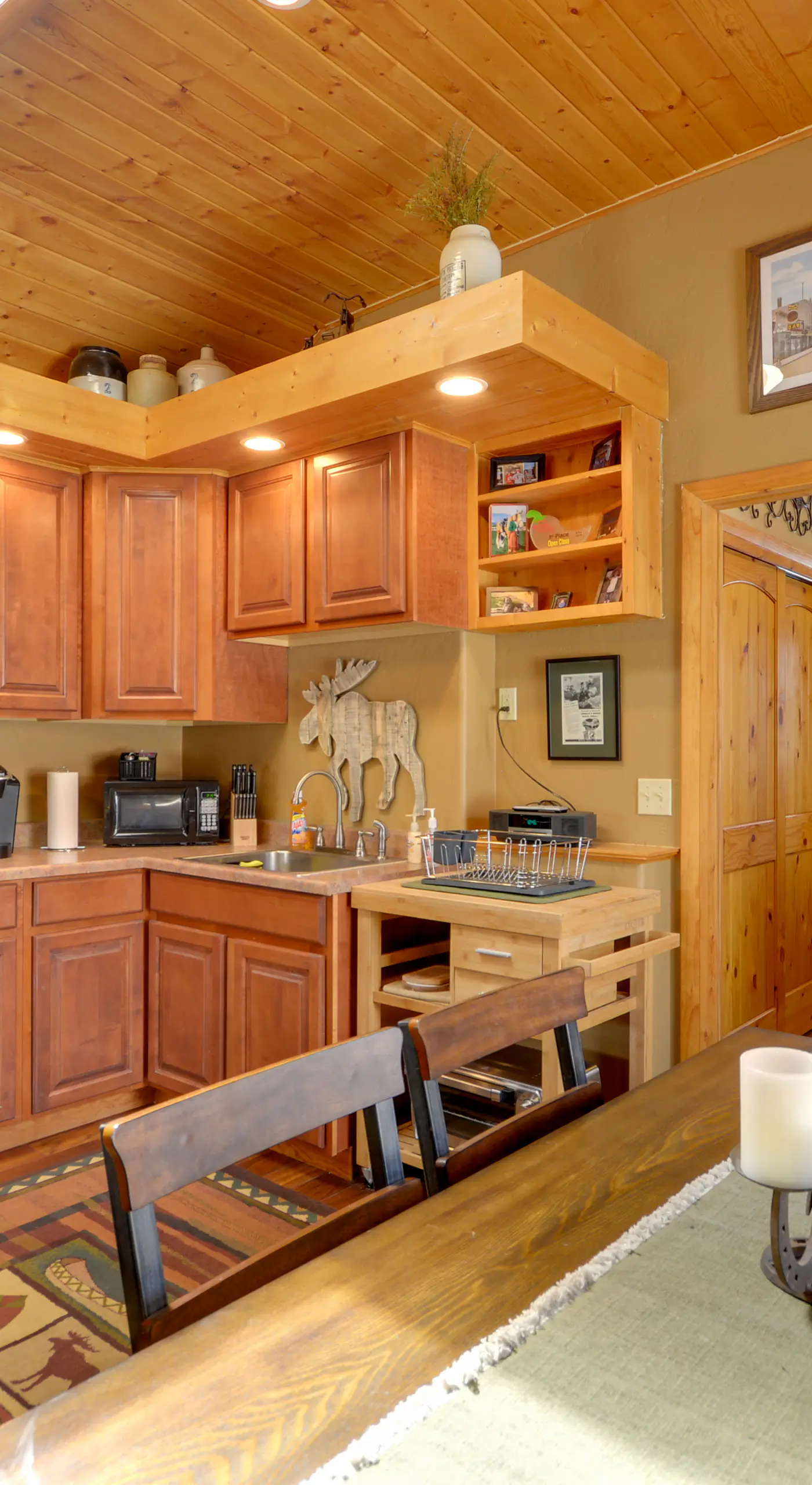 Red Lodge Retreat w/ Hot Tub: 3 Blocks to Downtown
