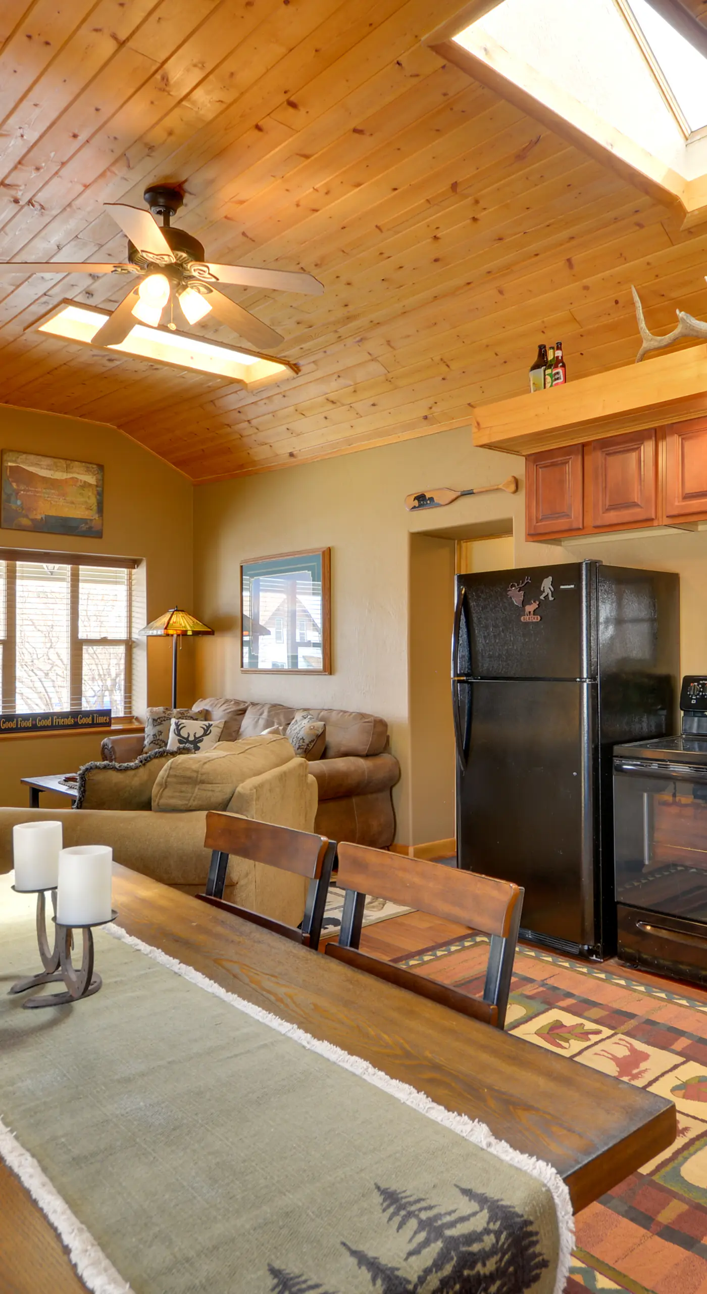 Red Lodge Retreat w/ Hot Tub: 3 Blocks to Downtown