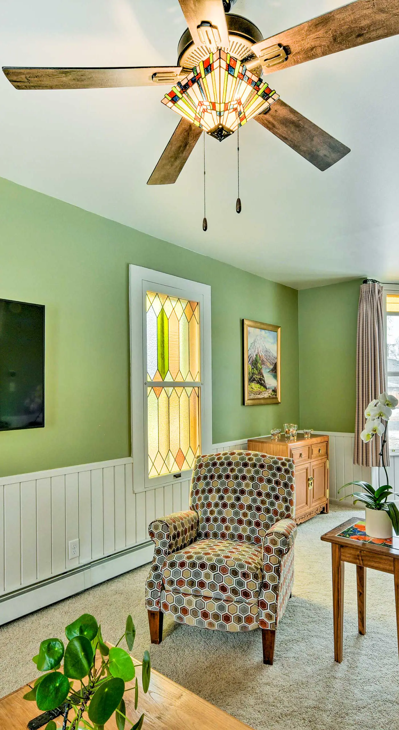 Charming Buena Vista Creekside Home: Walk to Main!