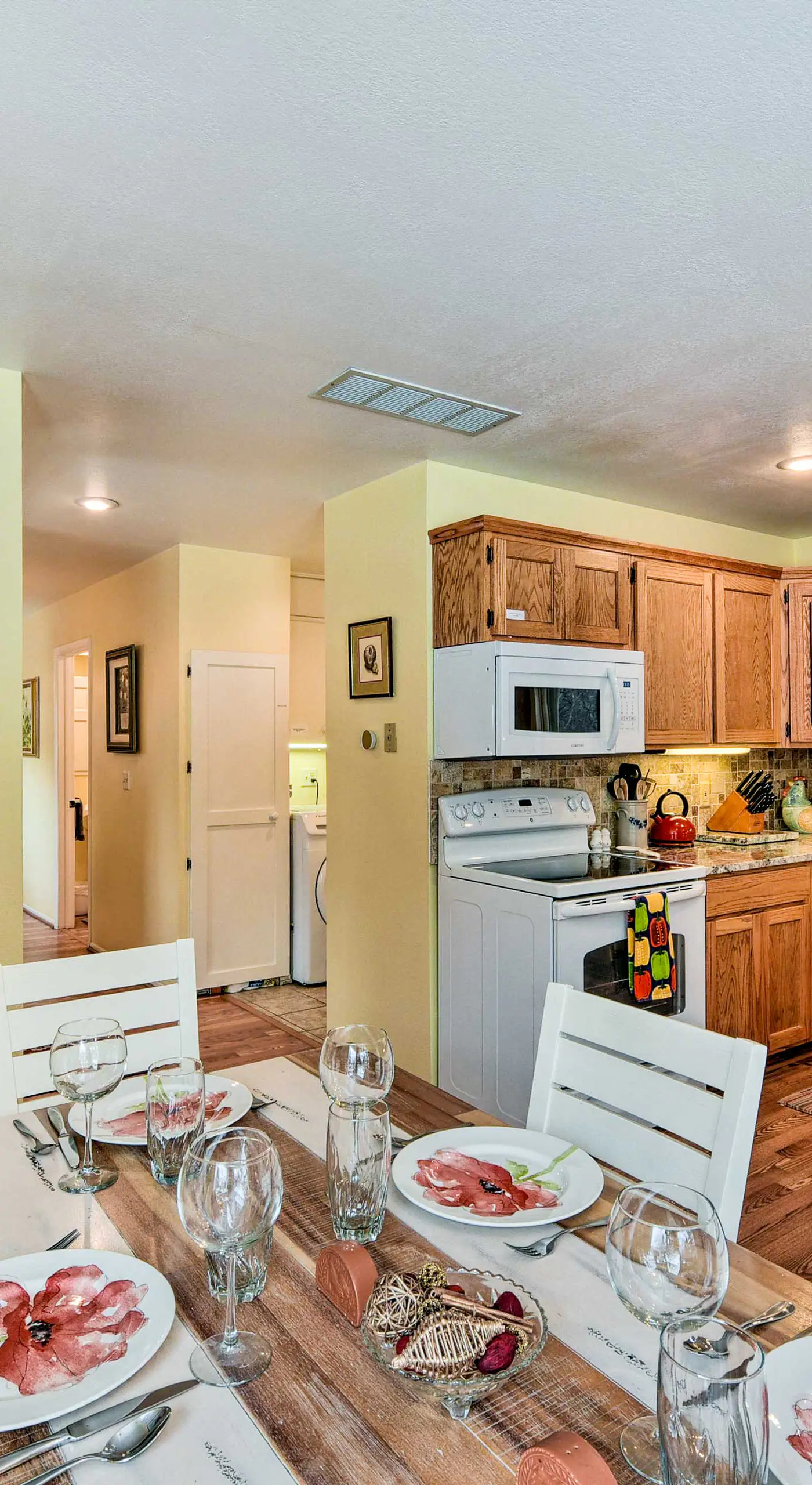 Charming Buena Vista Creekside Home: Walk to Main!