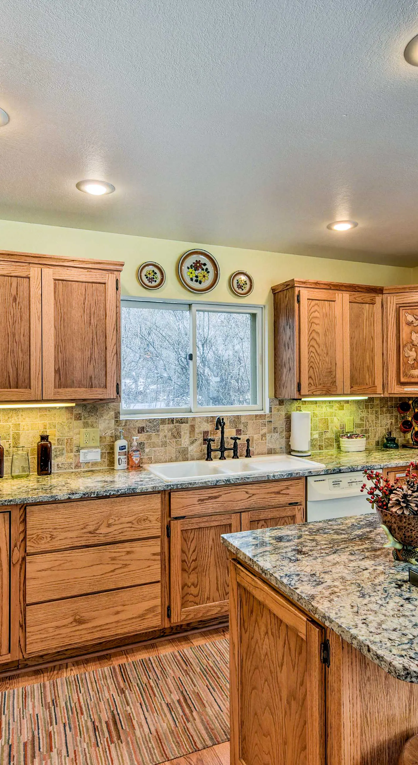 Charming Buena Vista Creekside Home: Walk to Main!