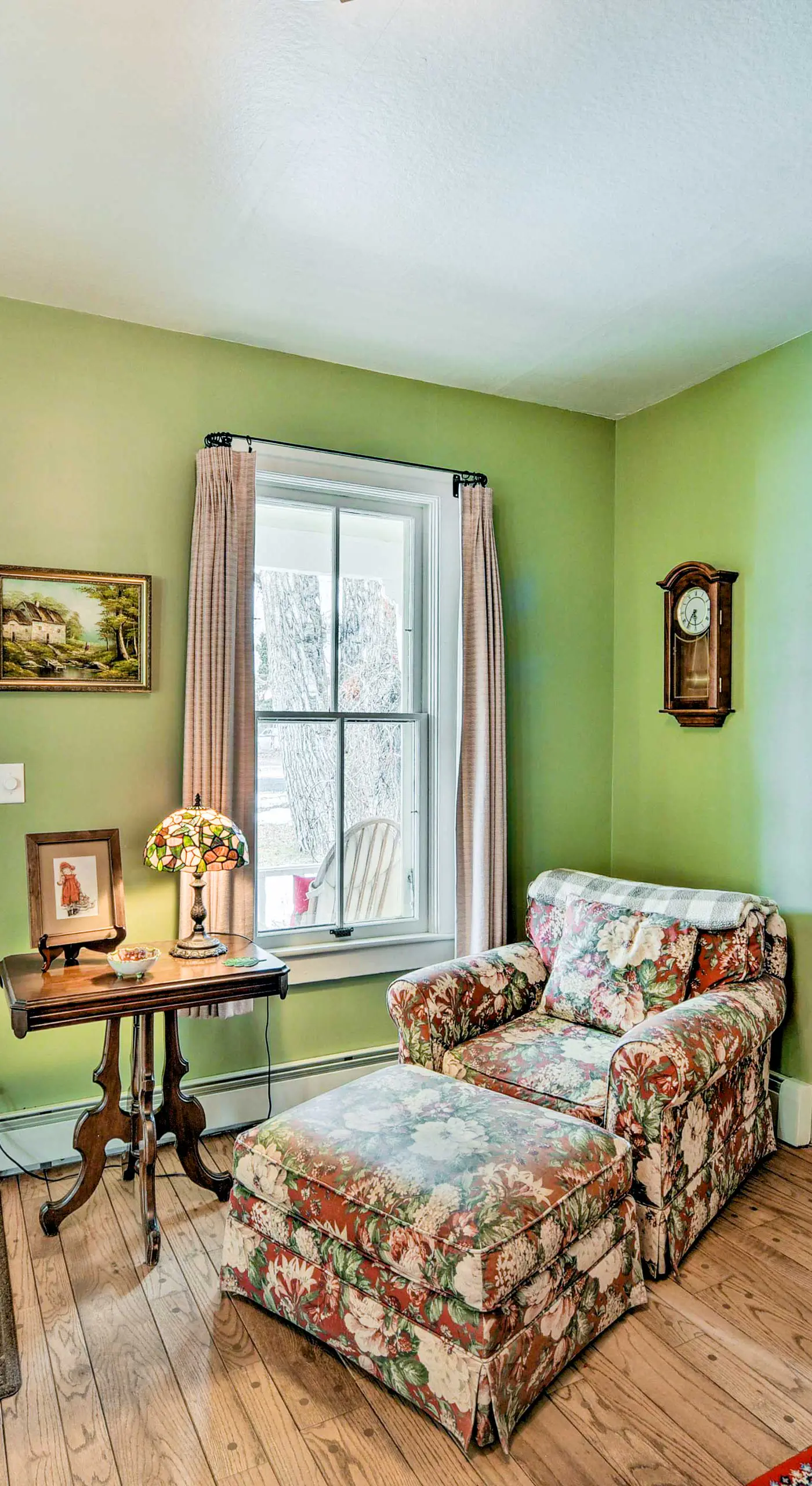 Charming Buena Vista Creekside Home: Walk to Main!