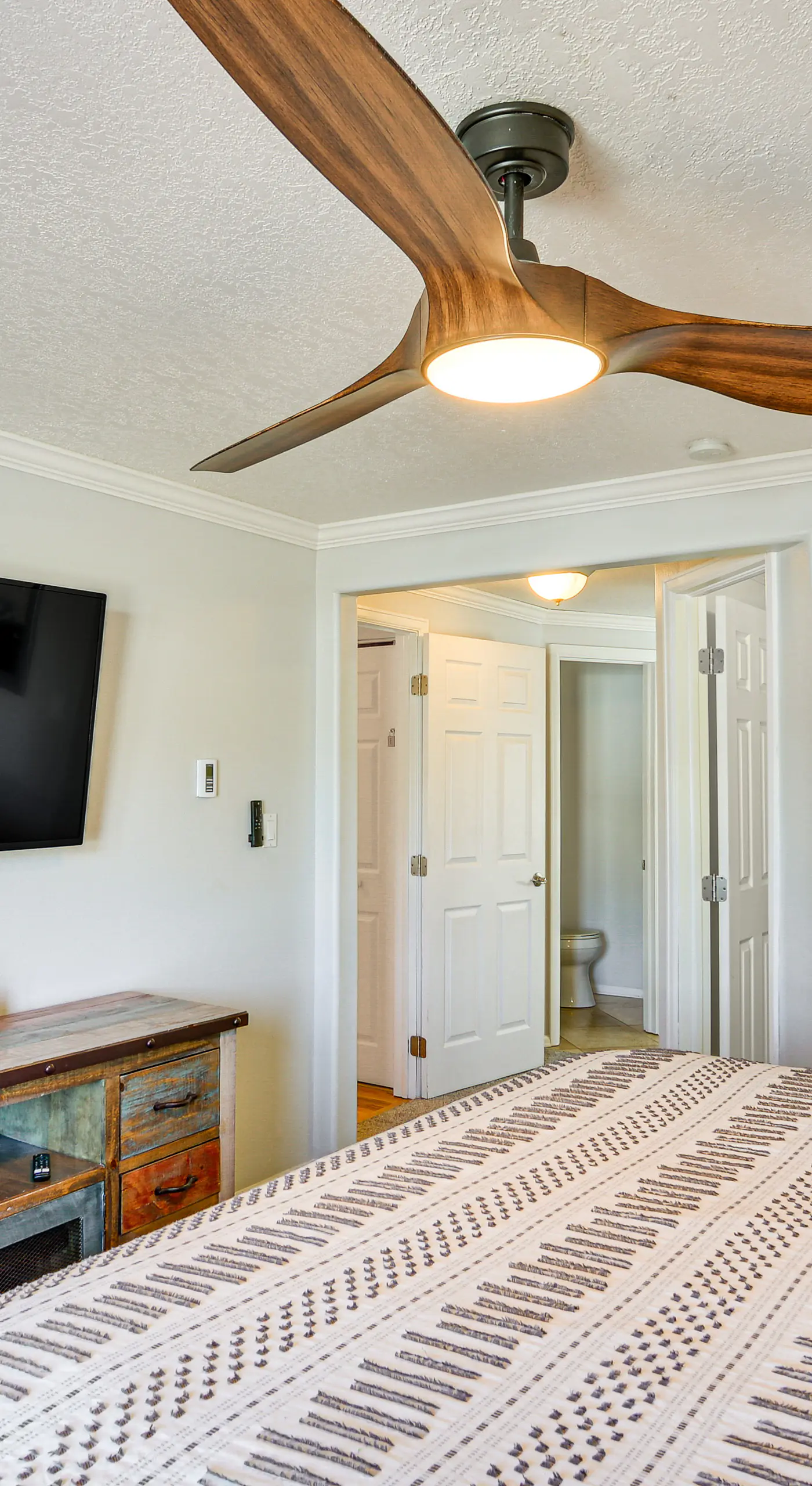 Pet-Friendly Buena Vista Home w/ Yard & Hot Tub!
