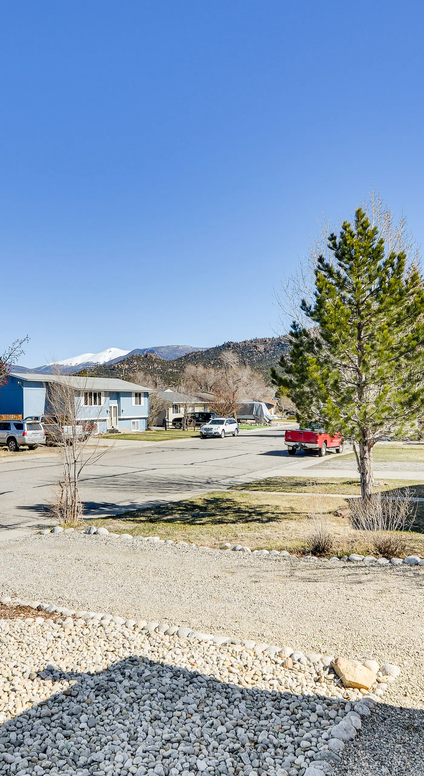 Pet-Friendly Buena Vista Home w/ Yard & Hot Tub!