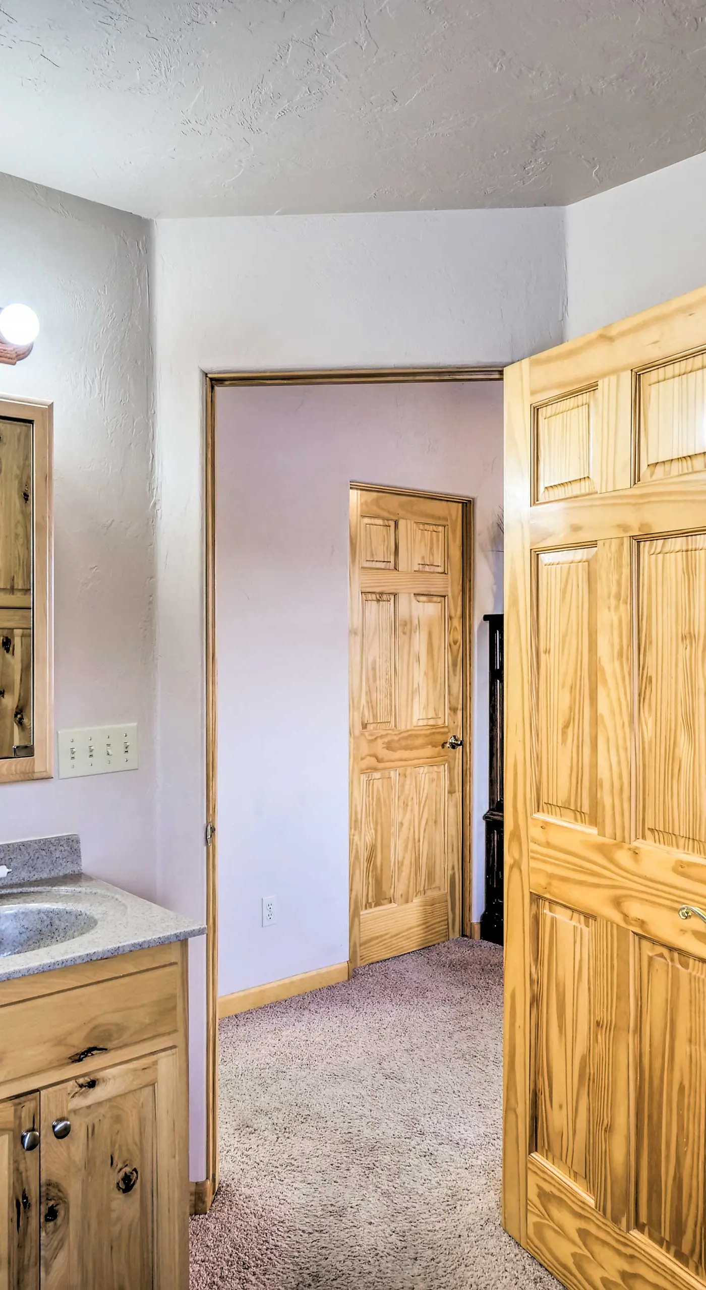 Charming, Spacious & Pet-Friendly Buena Vista Home