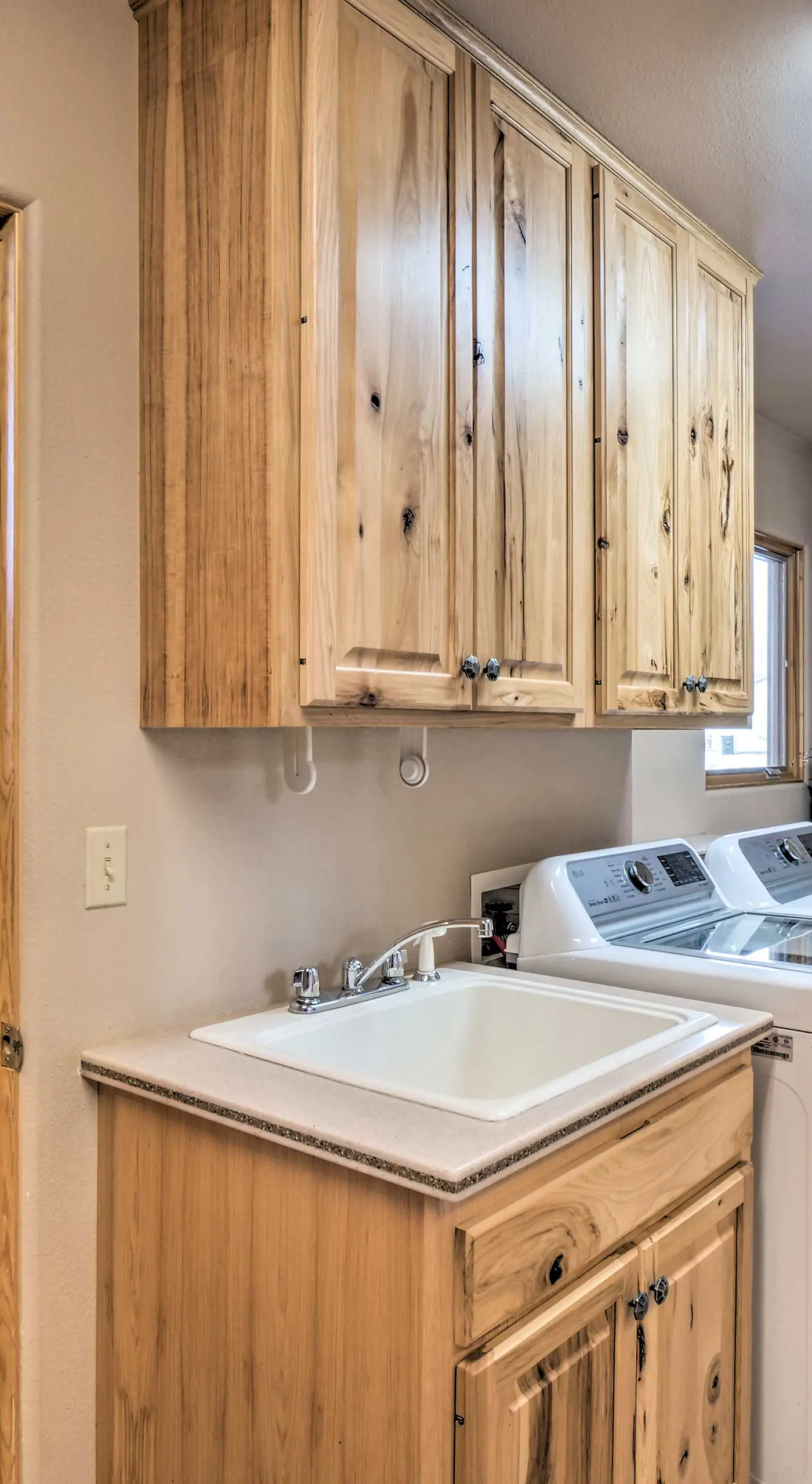 Charming, Spacious & Pet-Friendly Buena Vista Home