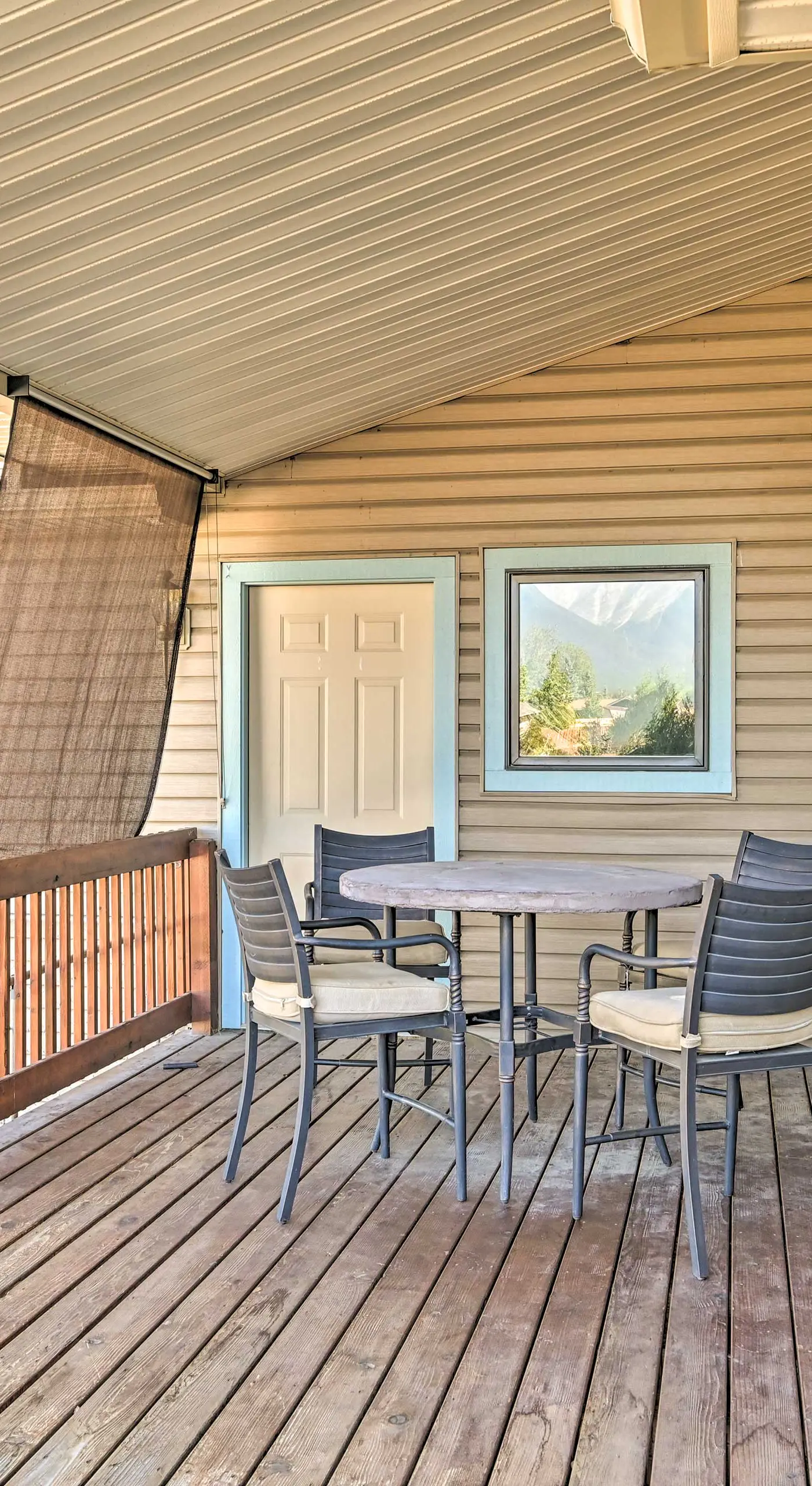 Charming, Spacious & Pet-Friendly Buena Vista Home