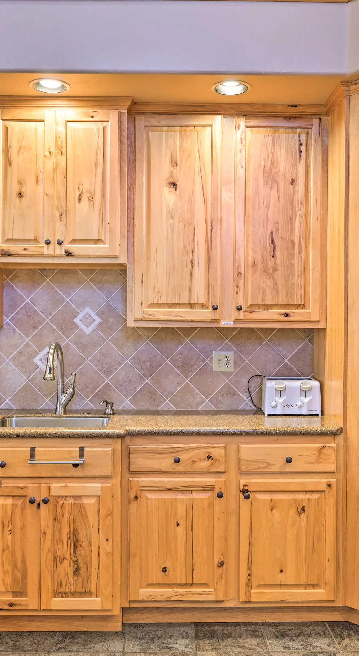 Charming, Spacious & Pet-Friendly Buena Vista Home