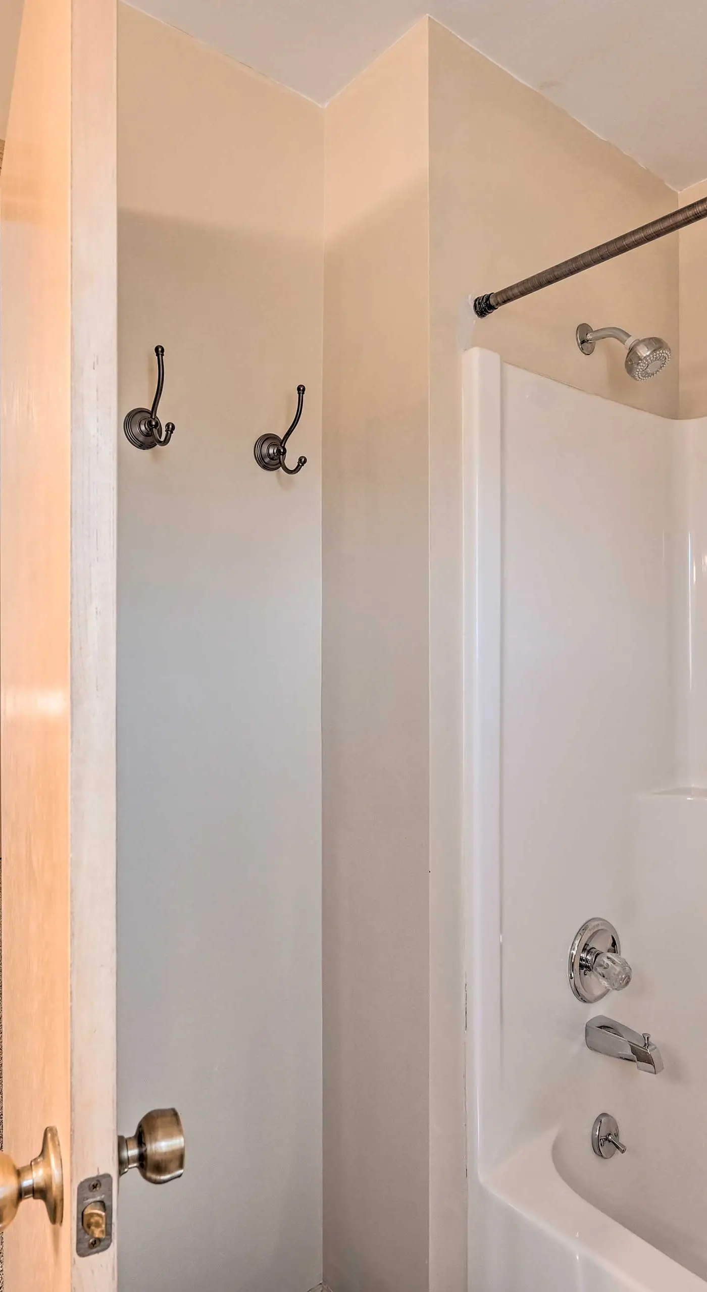 Charming Buena Vista Home w/ Hot Tub + Deck!
