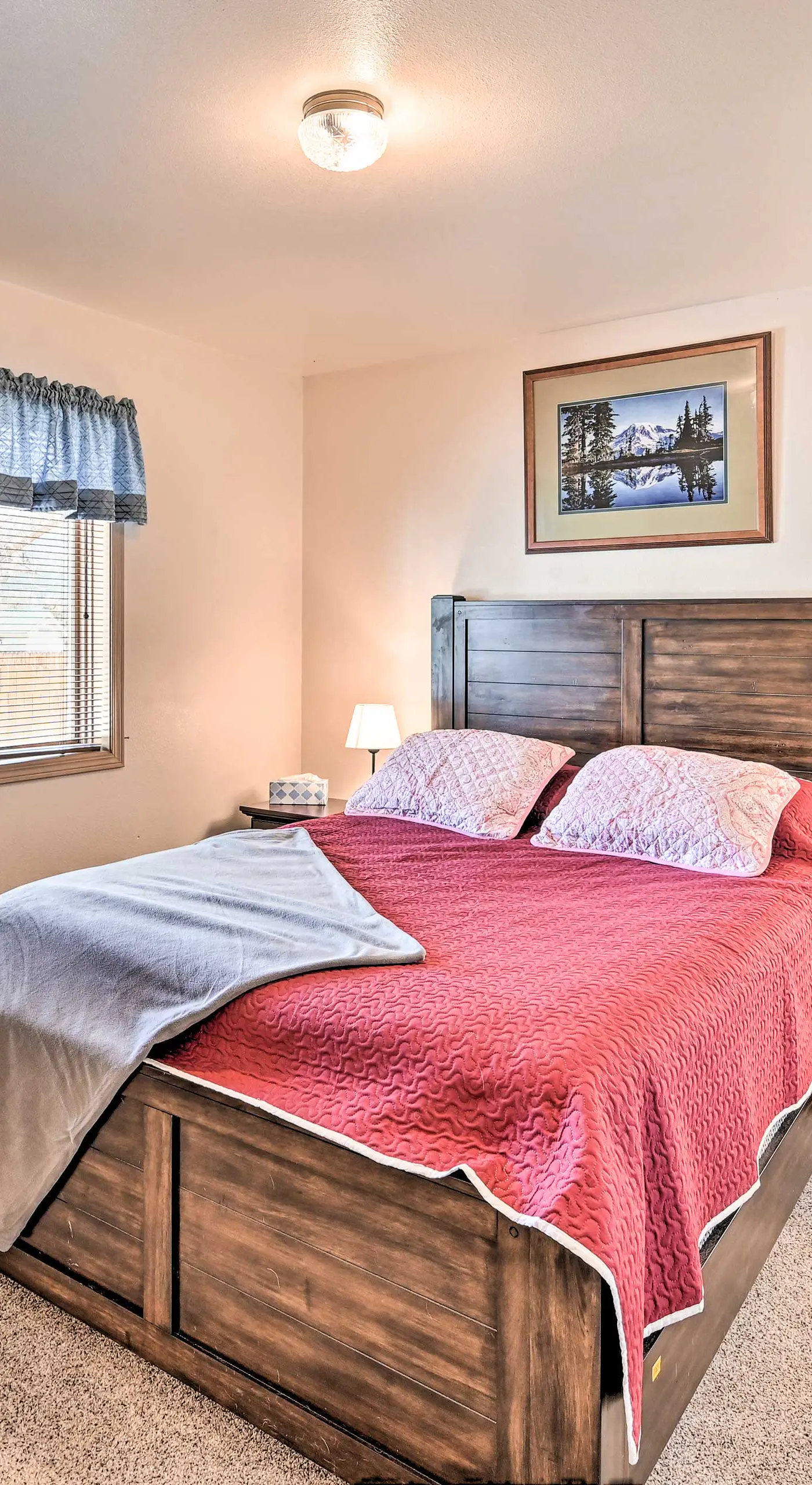 Charming Buena Vista Home w/ Hot Tub + Deck!