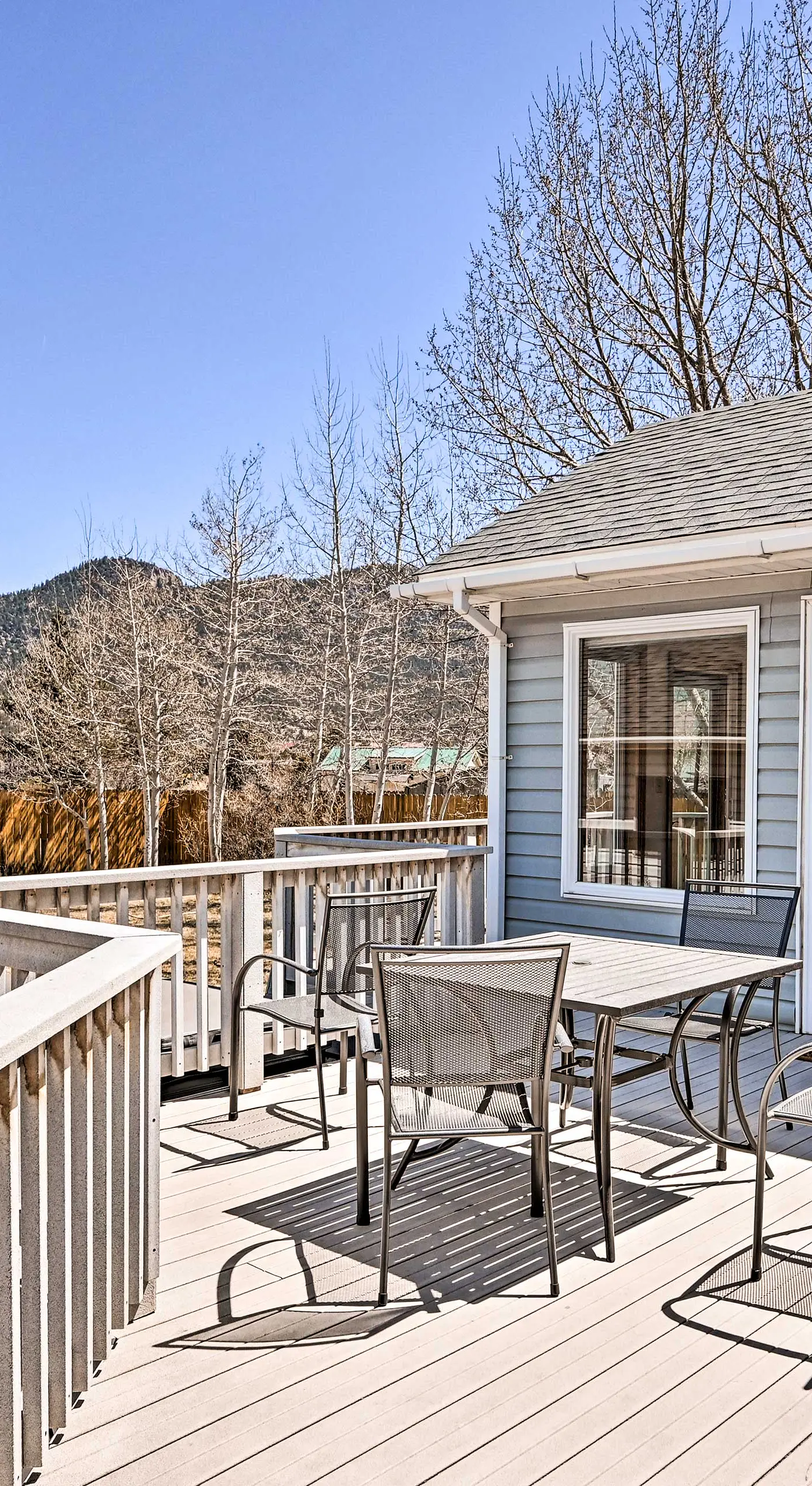 Charming Buena Vista Home w/ Hot Tub + Deck!