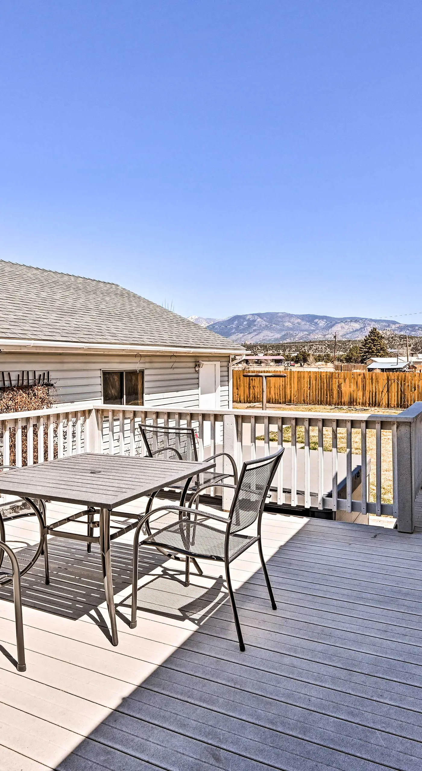 Charming Buena Vista Home w/ Hot Tub + Deck!