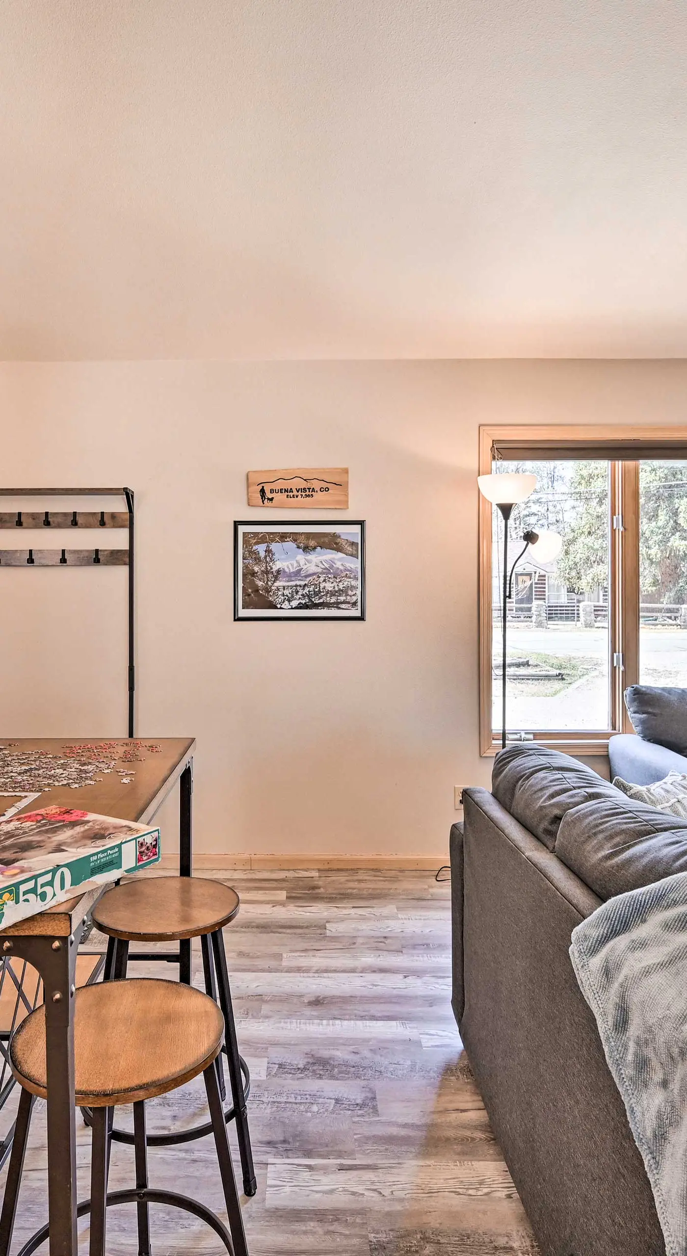 Charming Buena Vista Home w/ Hot Tub + Deck!