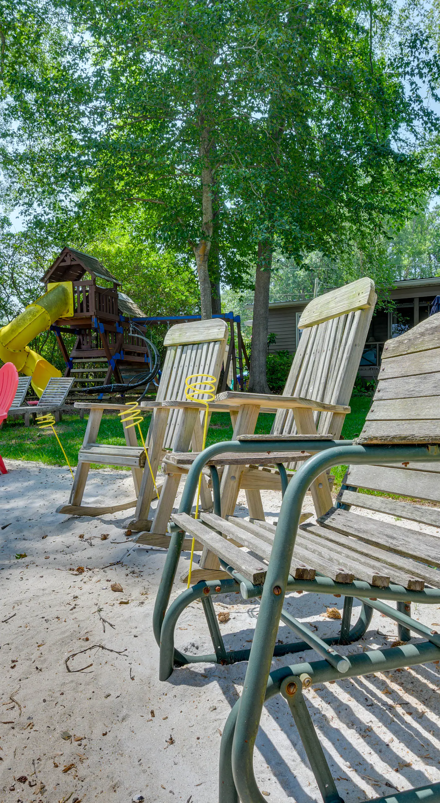 Lake Sinclair 'Crooked Creek Cottage' w/ Fire Pit!