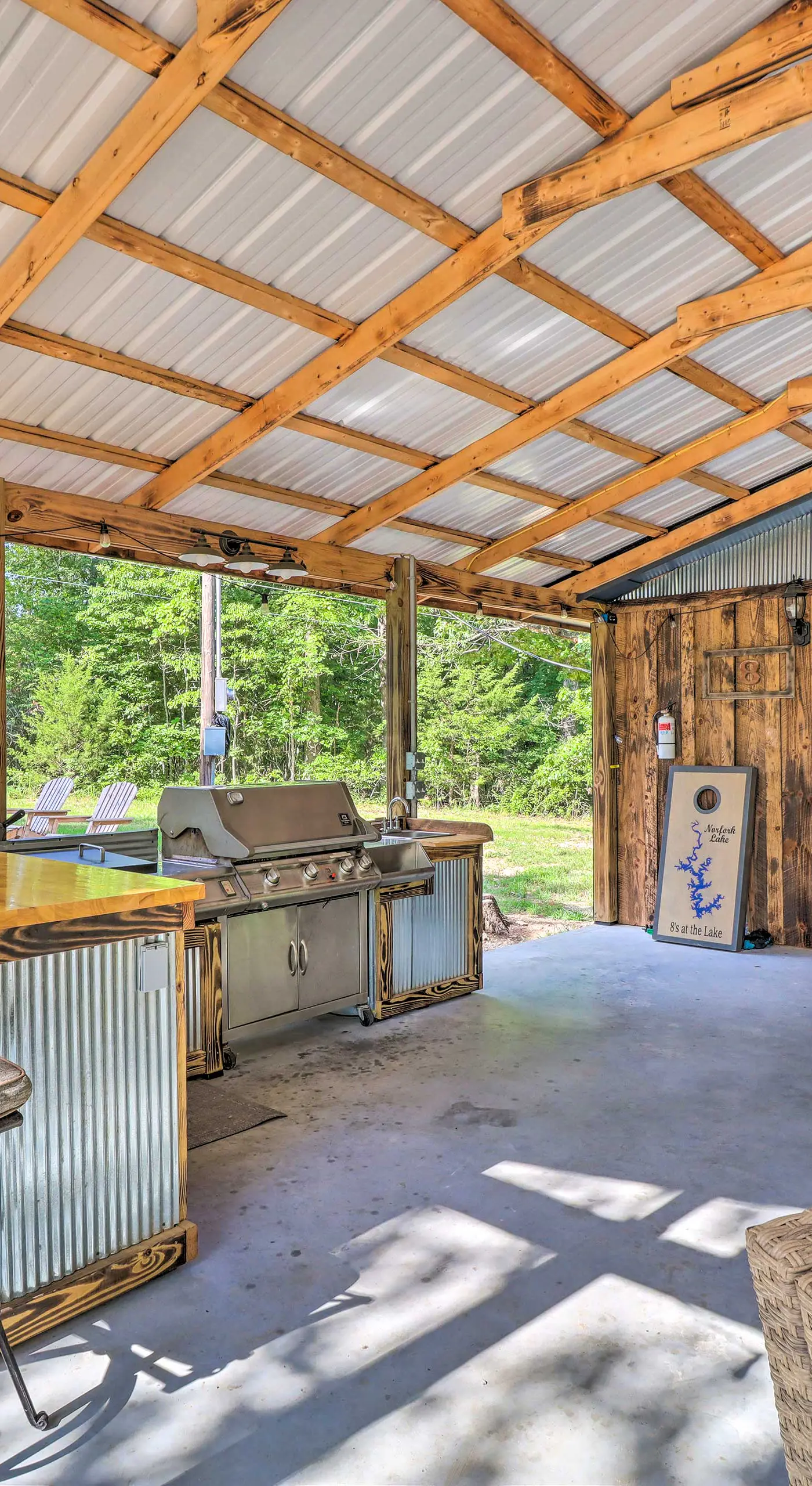 Cozy Cabin w/ Backyard Oasis: 11 Mi to Marina