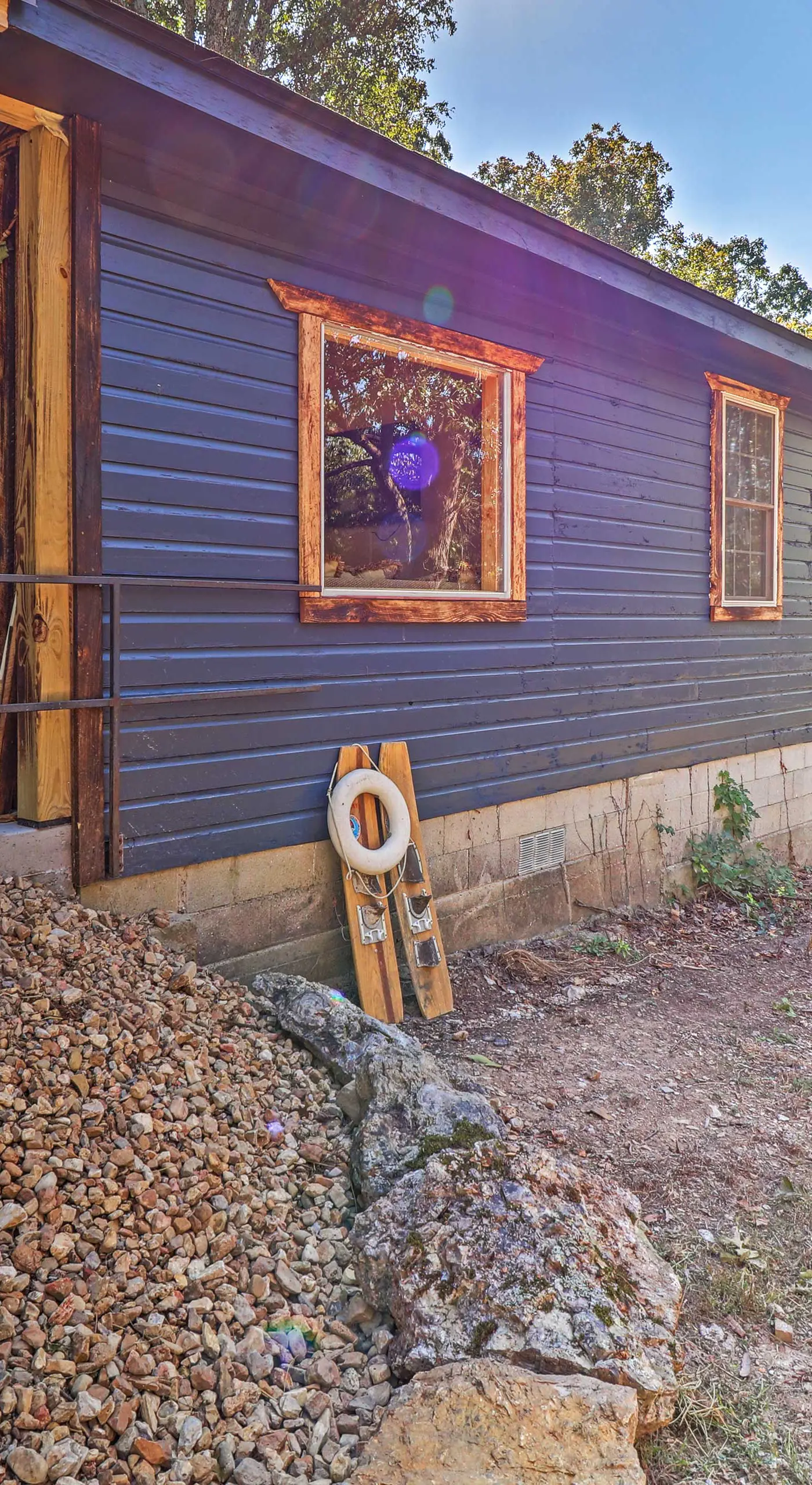 Cozy Cabin w/ Backyard Oasis: 11 Mi to Marina
